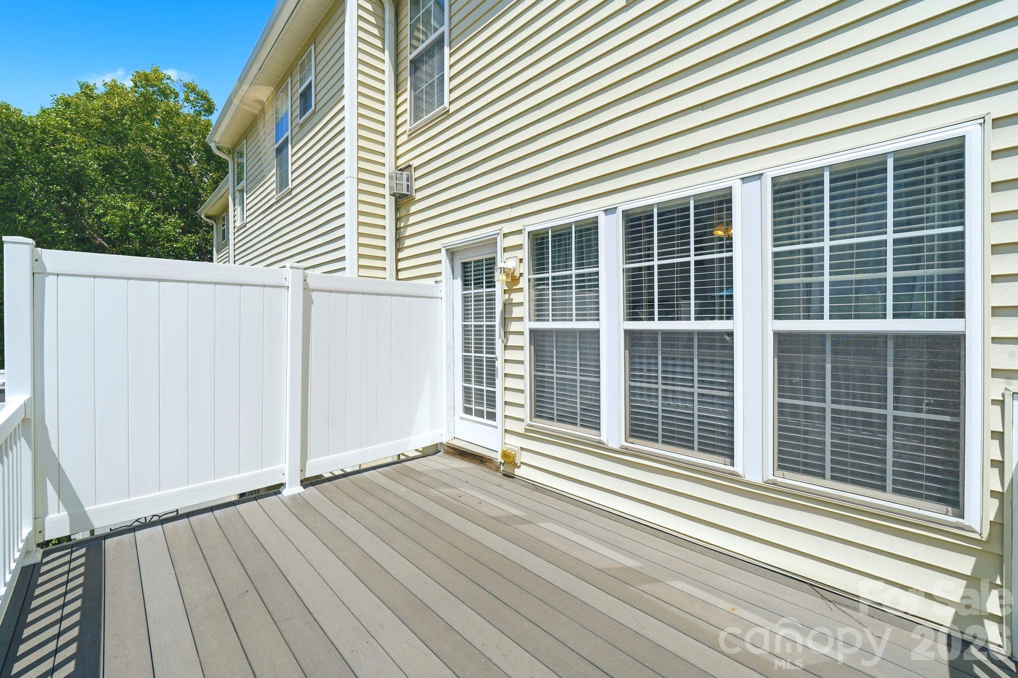 11712 Fiddlers Roof Lane — Charlotte