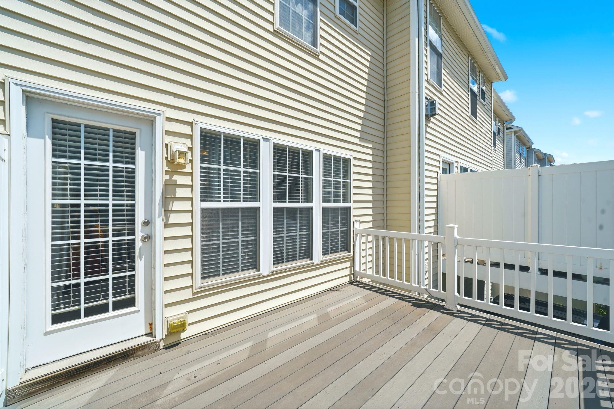 11712 Fiddlers Roof Lane — Charlotte