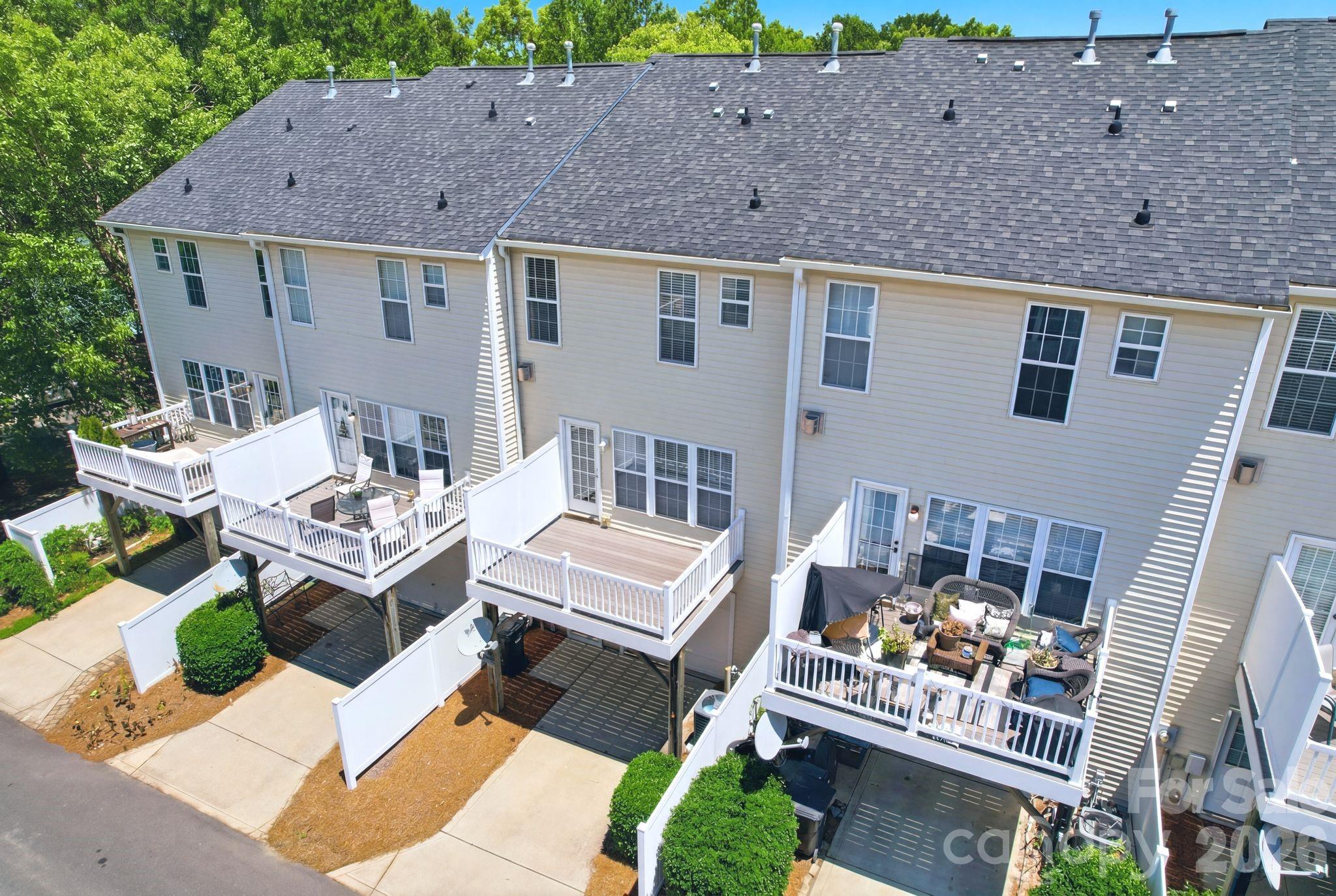 11712 Fiddlers Roof Lane — Charlotte