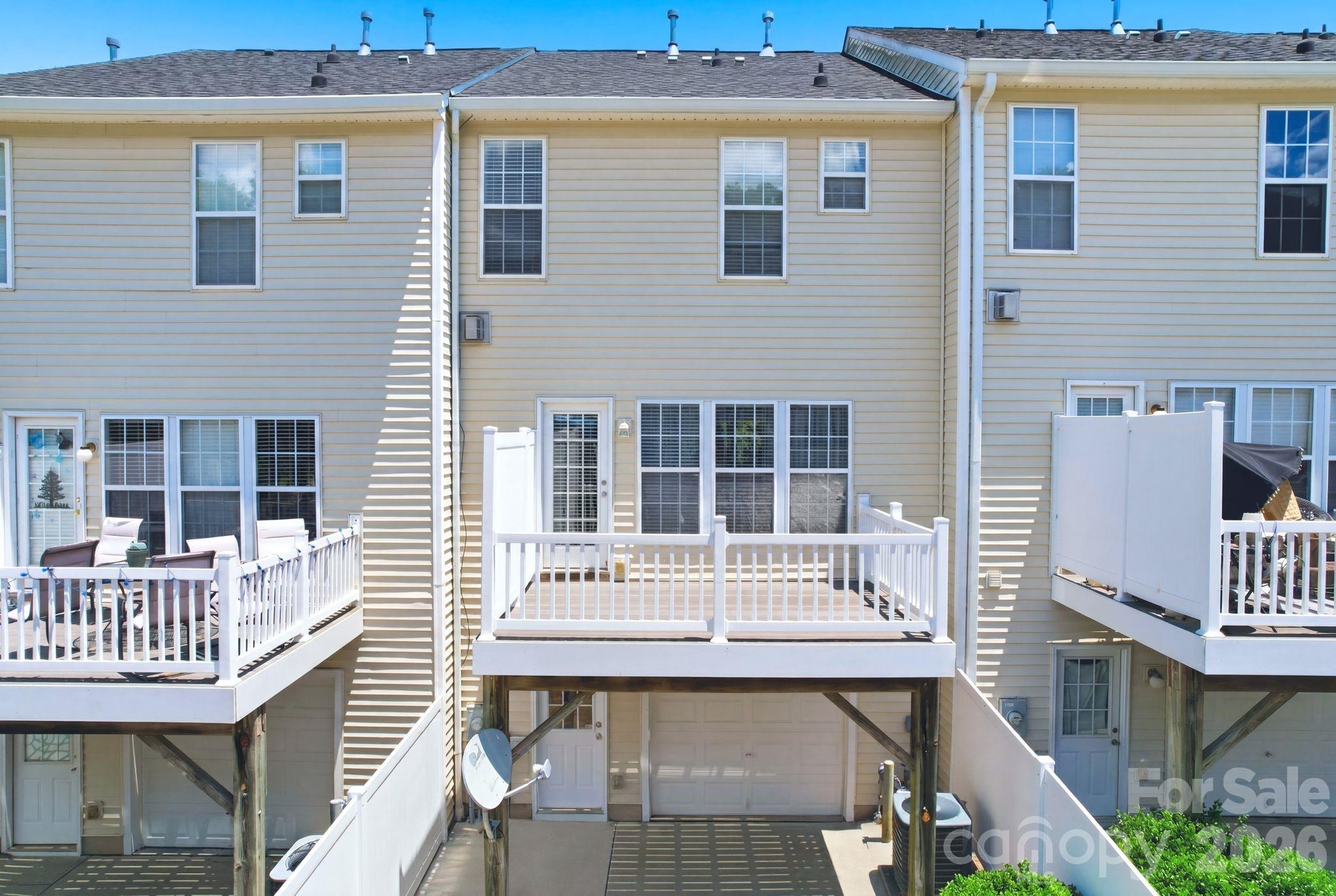 11712 Fiddlers Roof Lane — Charlotte