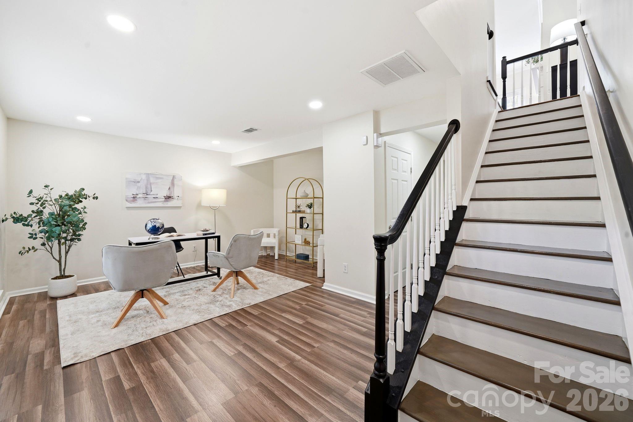 11712 Fiddlers Roof Lane — Charlotte