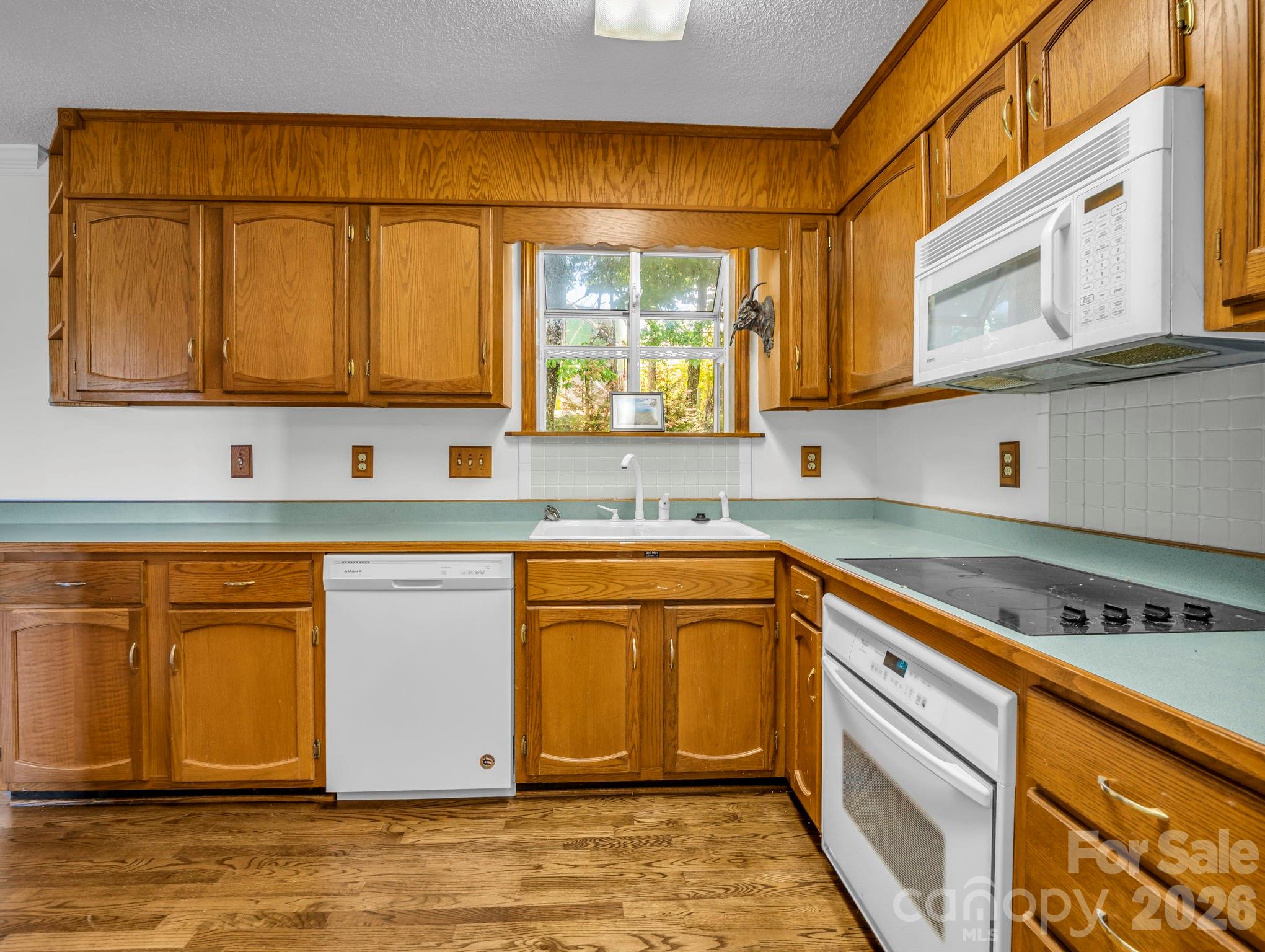 122 Birchwood Drive — Hendersonville