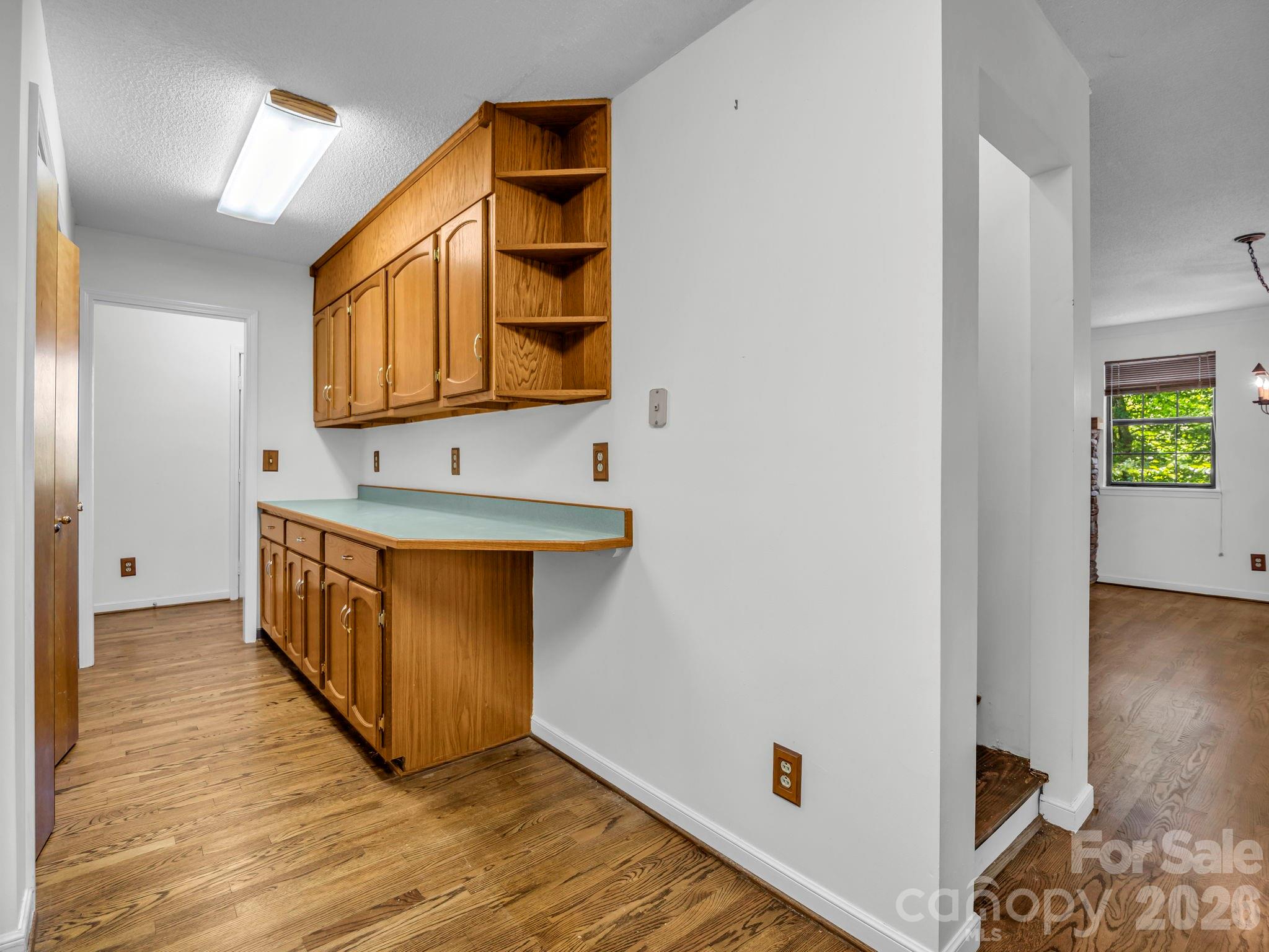 122 Birchwood Drive — Hendersonville