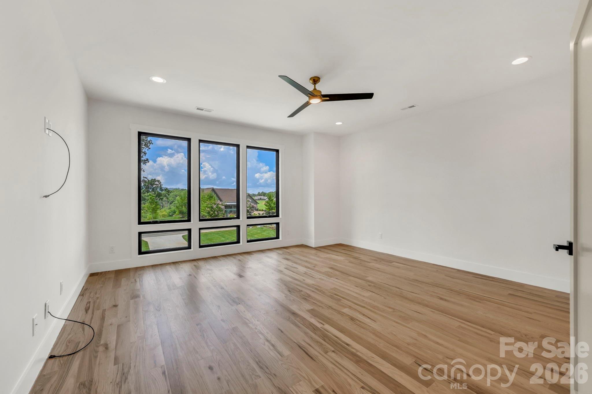 227 Pisgah Ridge Trail — Mills River