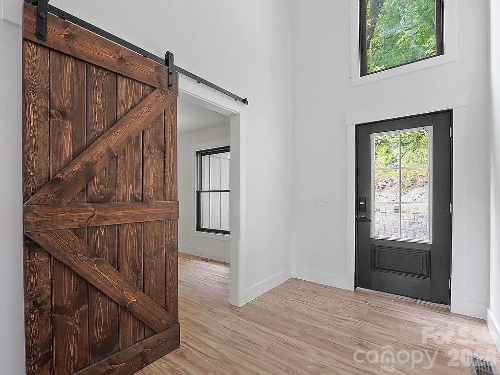 384 Cascada Vista Drive — Chimney Rock