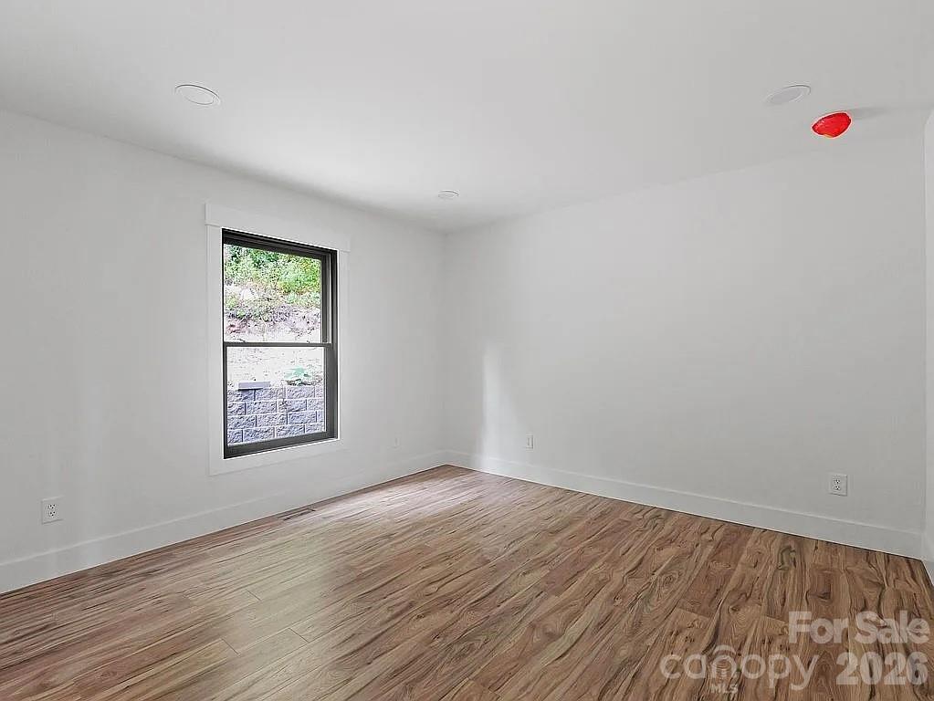 384 Cascada Vista Drive — Chimney Rock