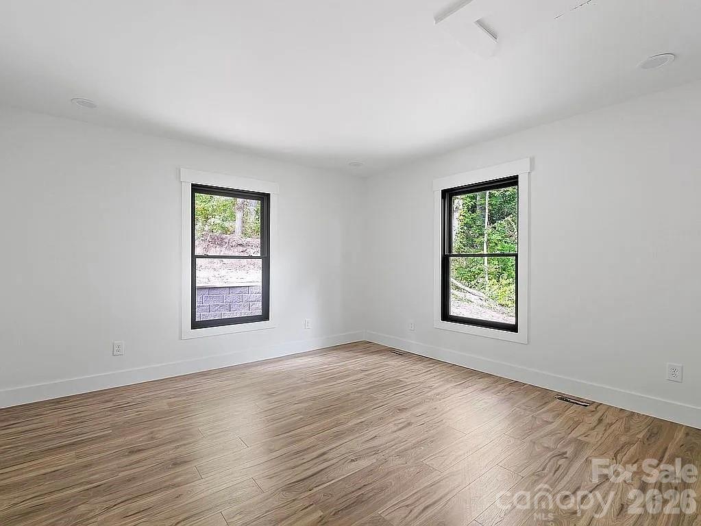 384 Cascada Vista Drive — Chimney Rock