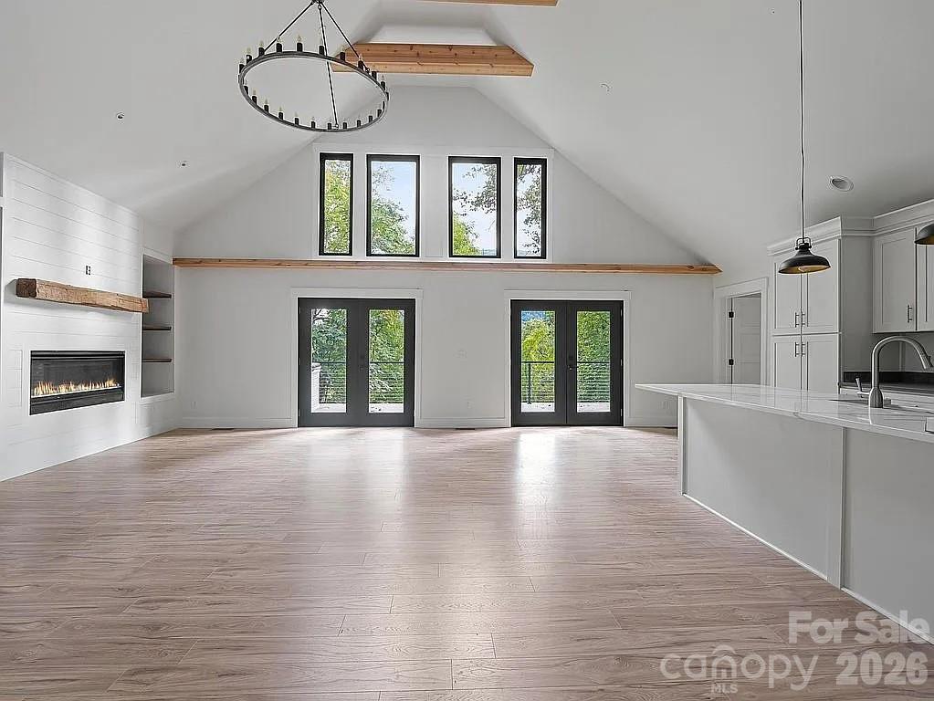 384 Cascada Vista Drive — Chimney Rock