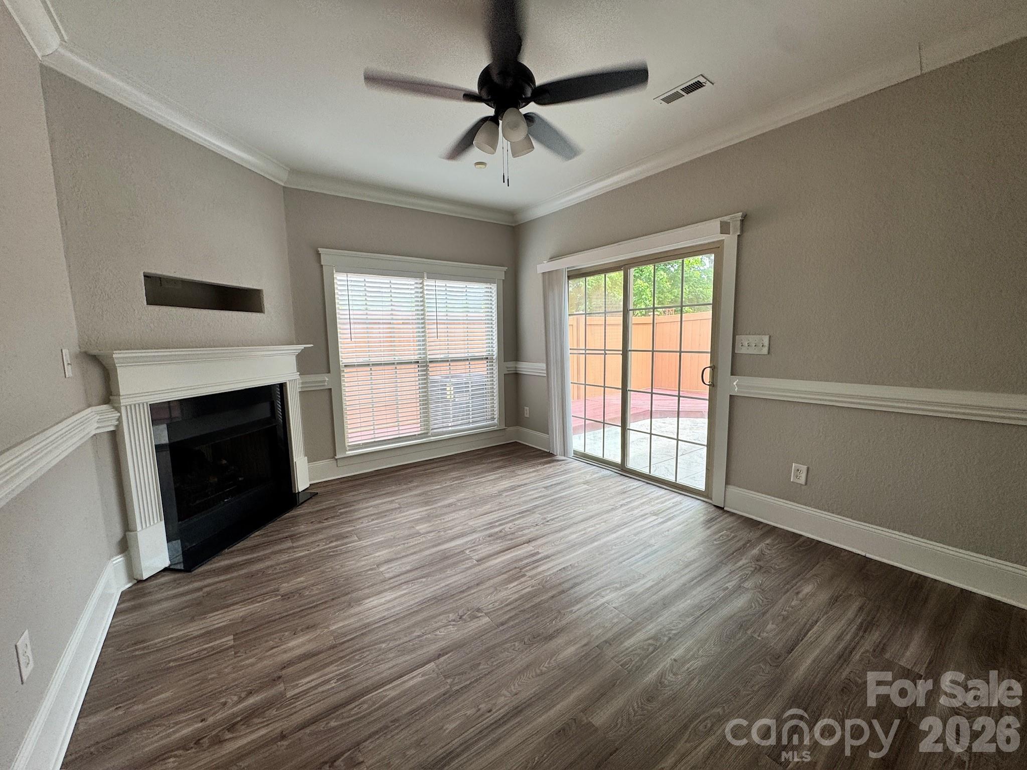 1005 Stuarts Landing Drive — Cramerton