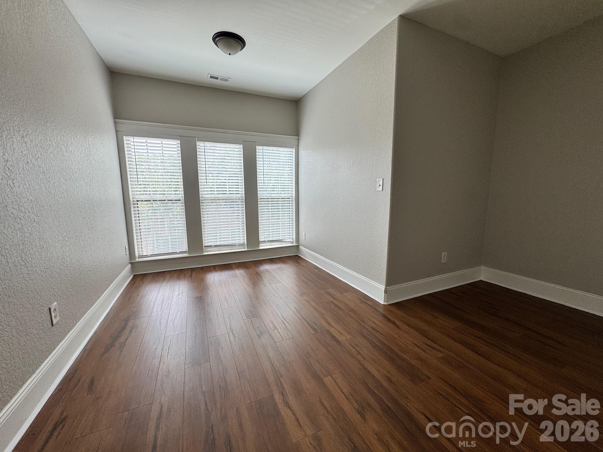1005 Stuarts Landing Drive — Cramerton