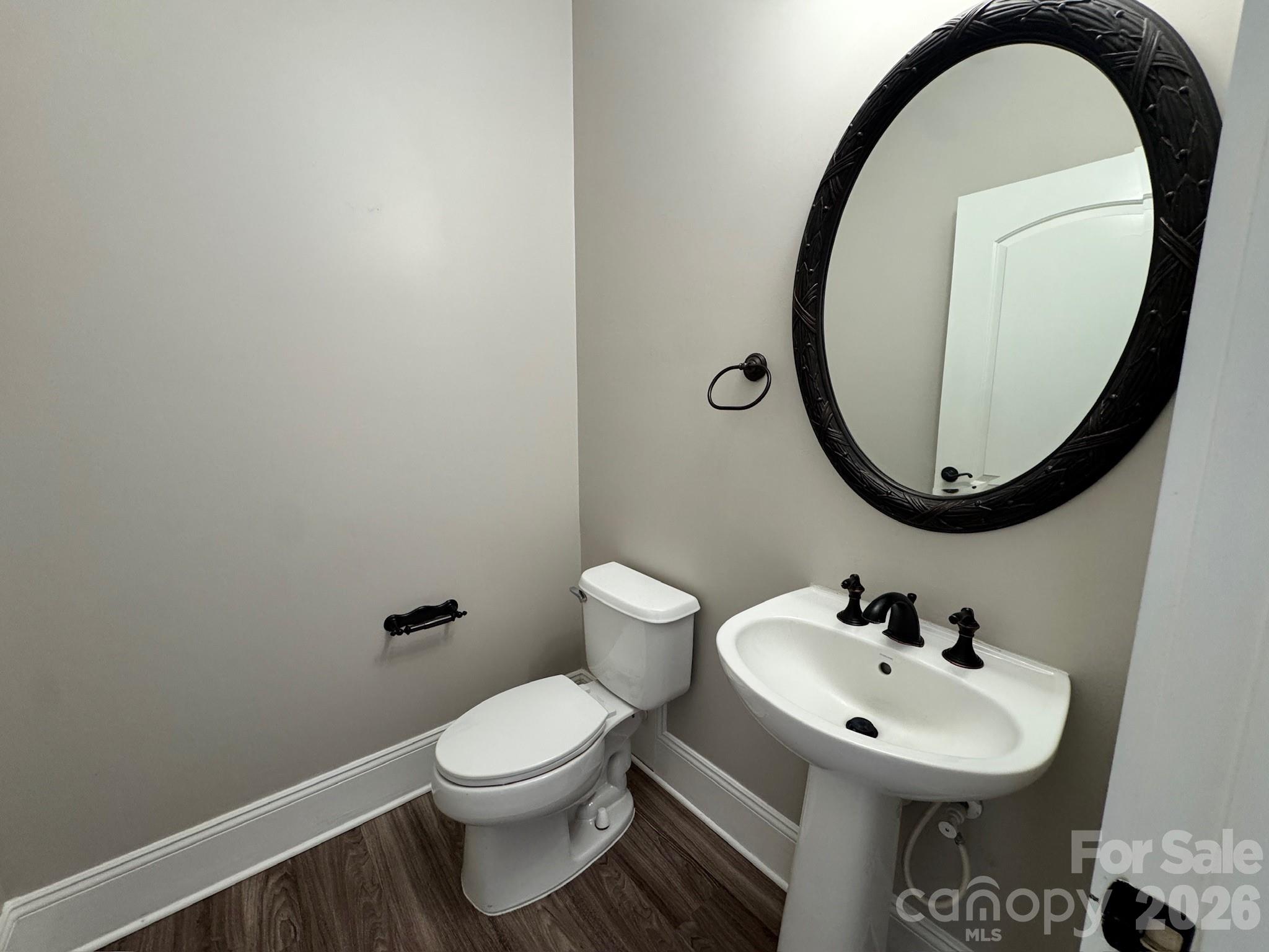 1005 Stuarts Landing Drive — Cramerton