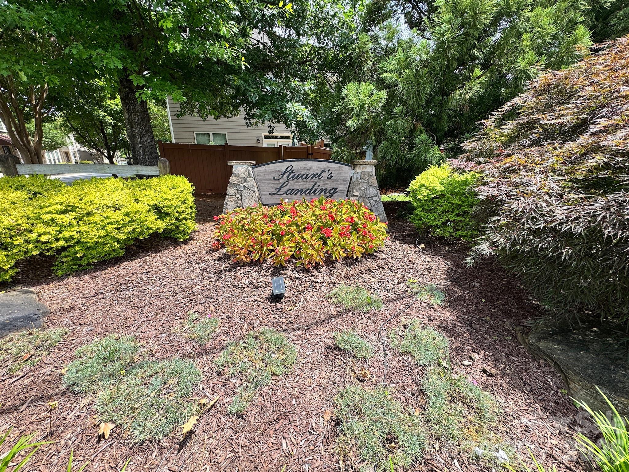 1005 Stuarts Landing Drive — Cramerton