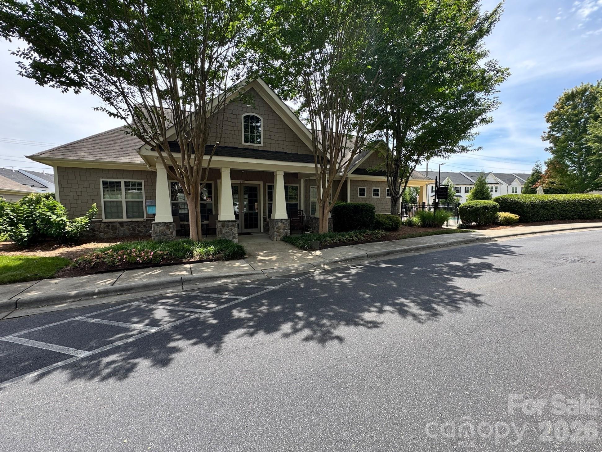 1005 Stuarts Landing Drive — Cramerton