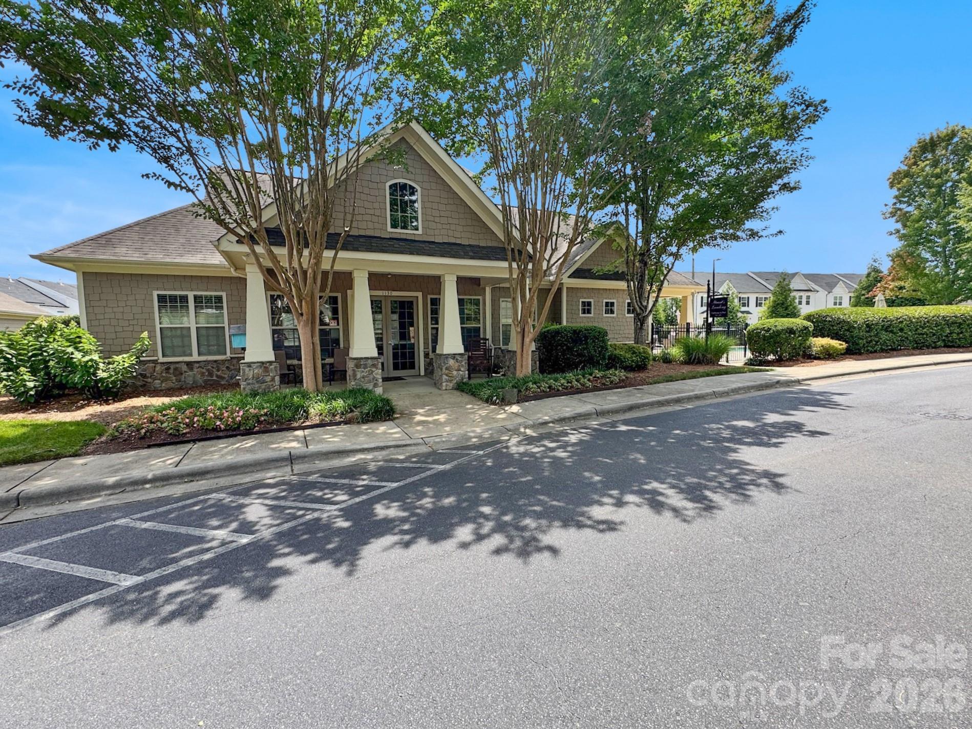 1005 Stuarts Landing Drive — Cramerton