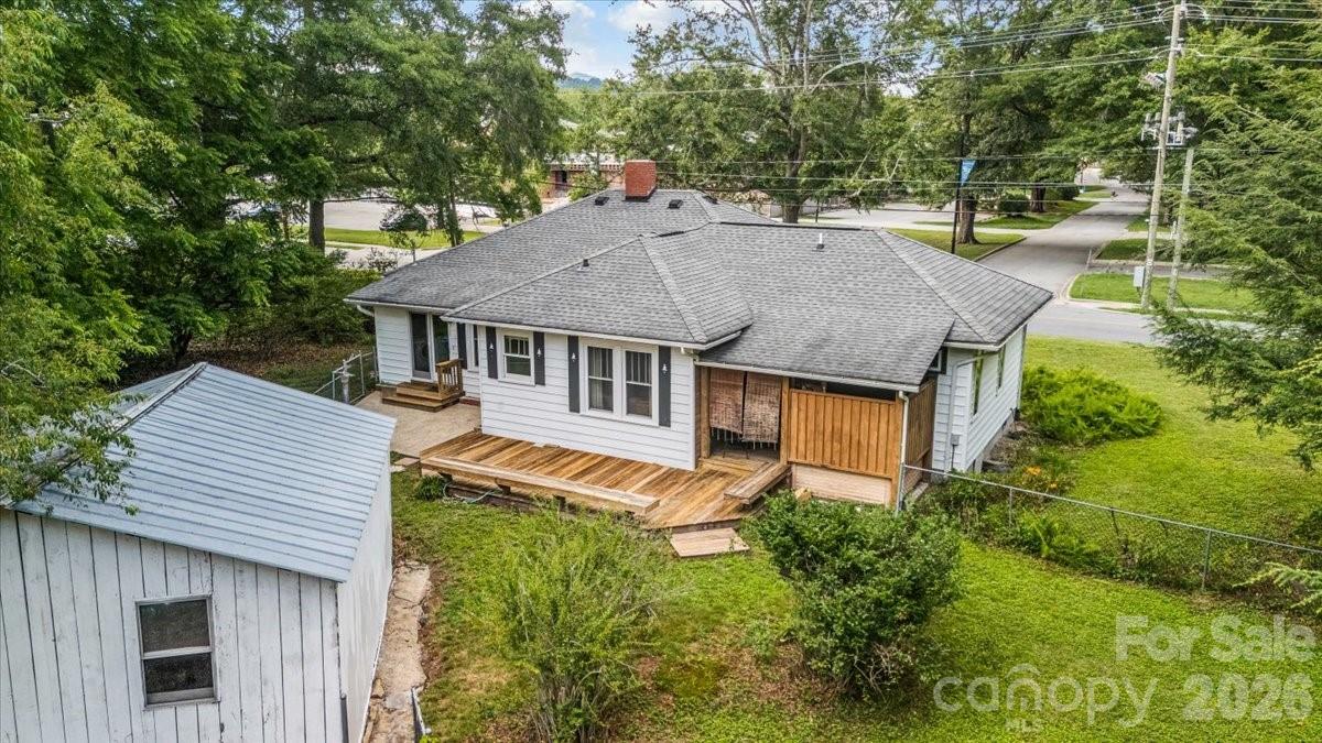 196 E French Broad Street — Brevard
