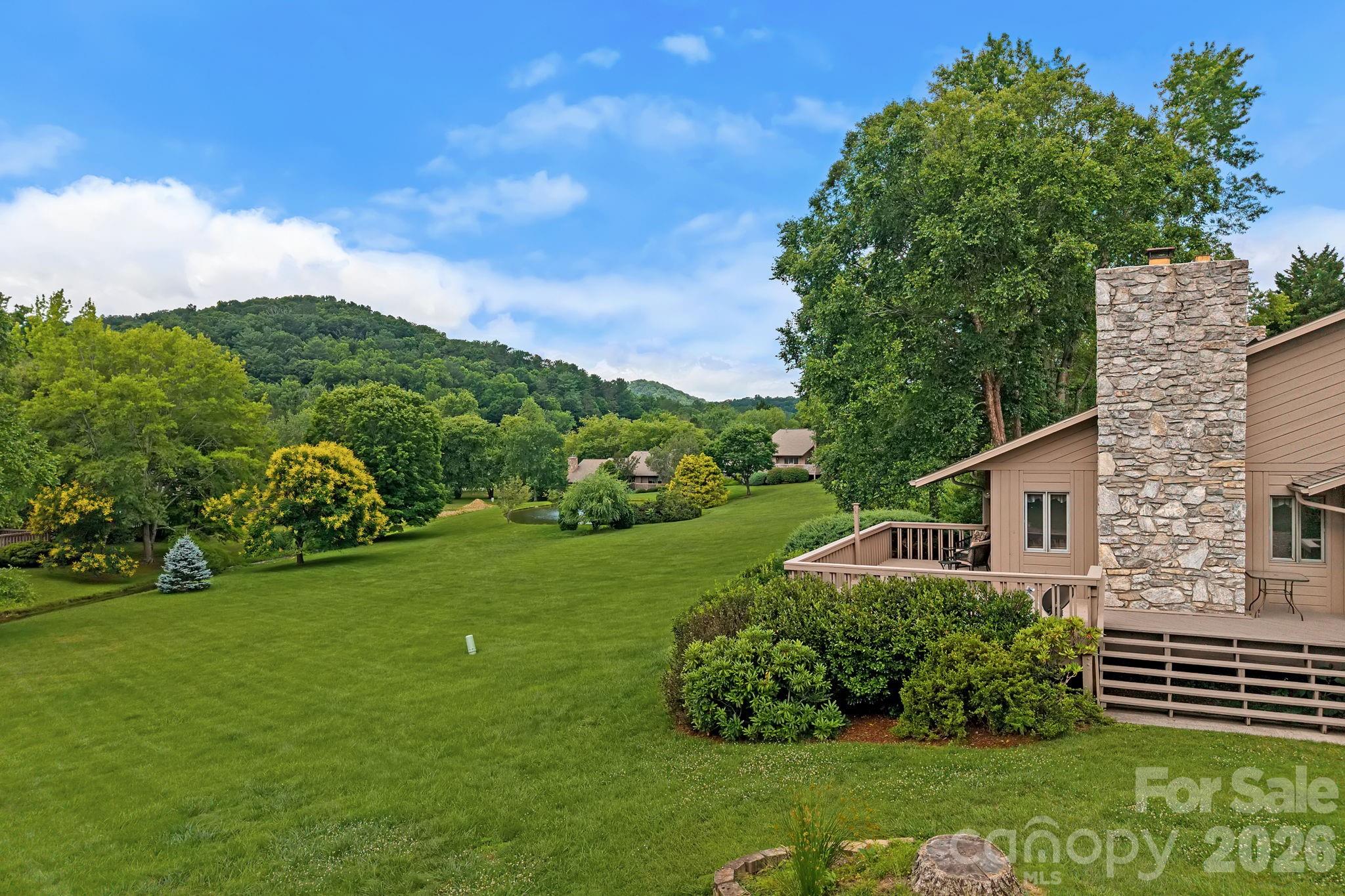 52 Clubside Drive — Asheville