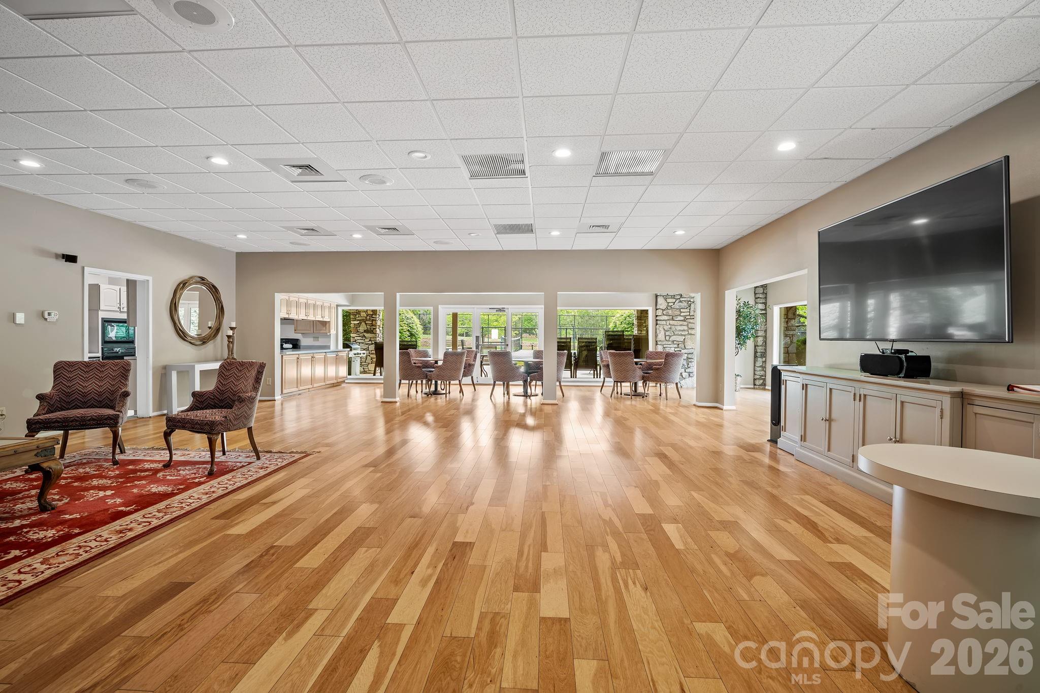 52 Clubside Drive — Asheville