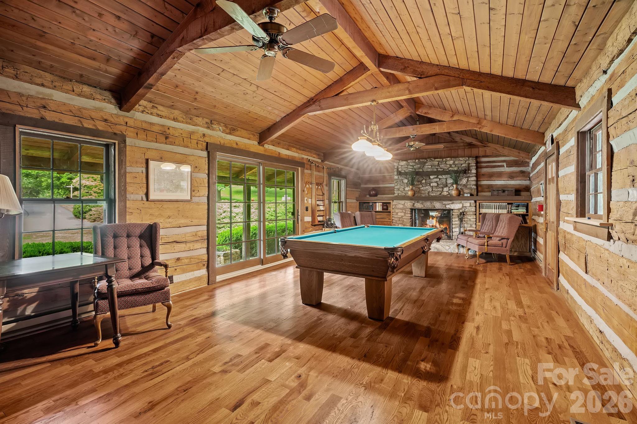 52 Clubside Drive — Asheville