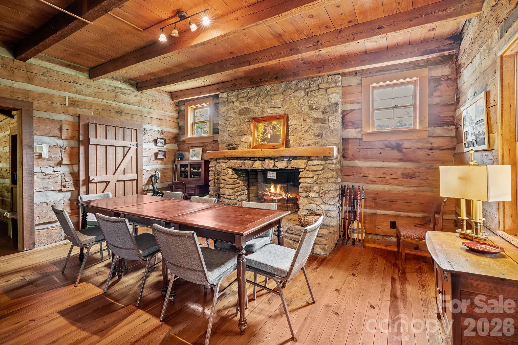 52 Clubside Drive — Asheville