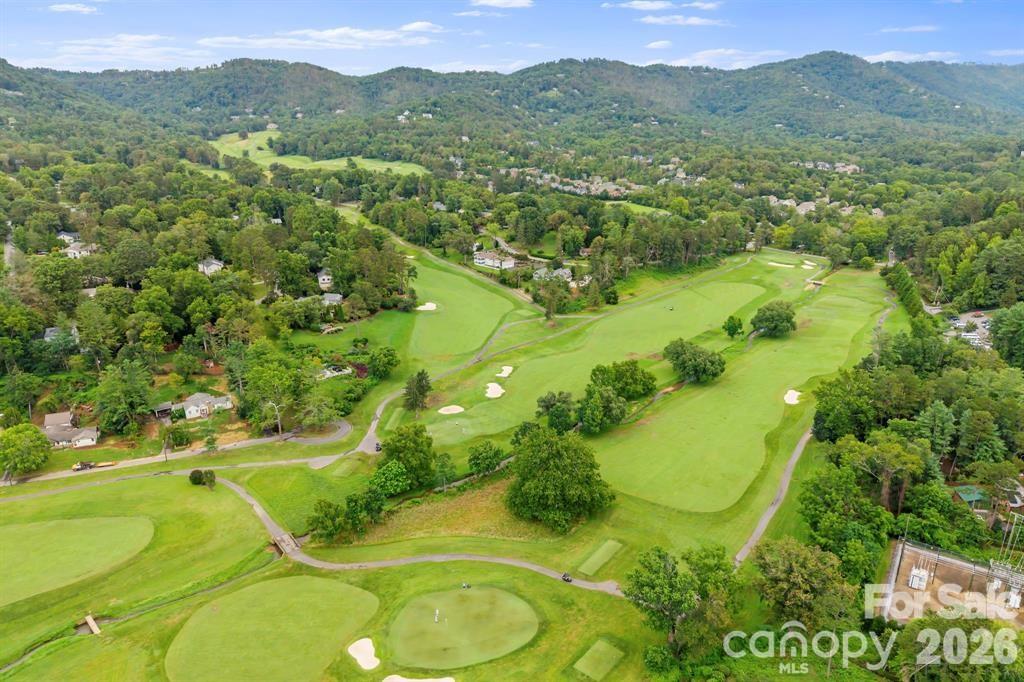 52 Clubside Drive — Asheville