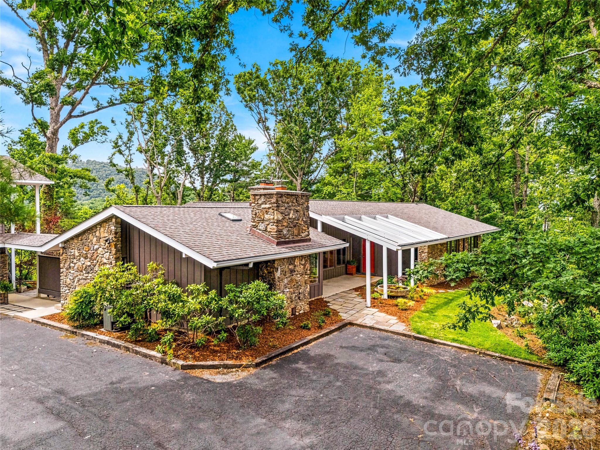 4 Kent Place — Asheville