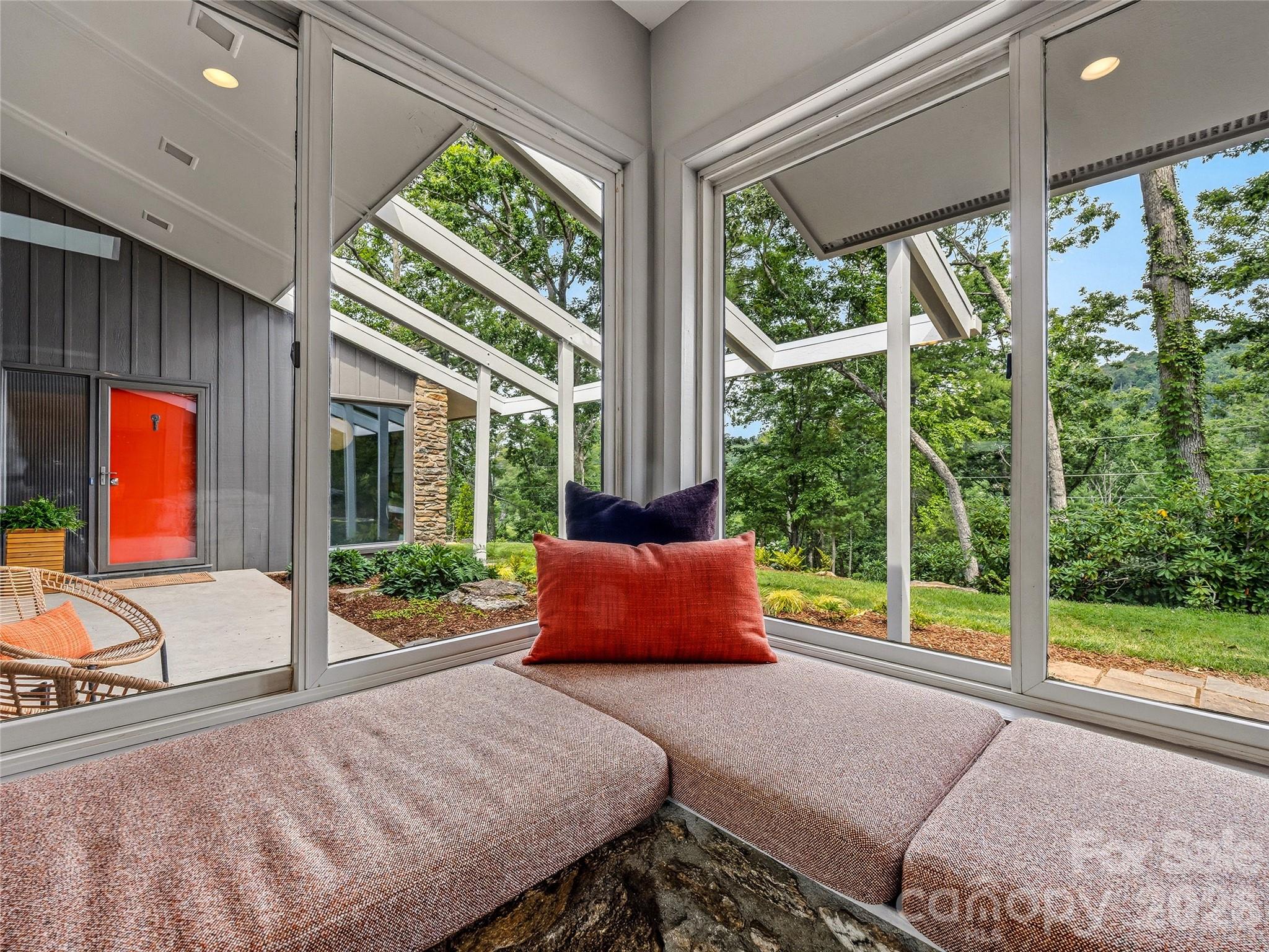 4 Kent Place — Asheville