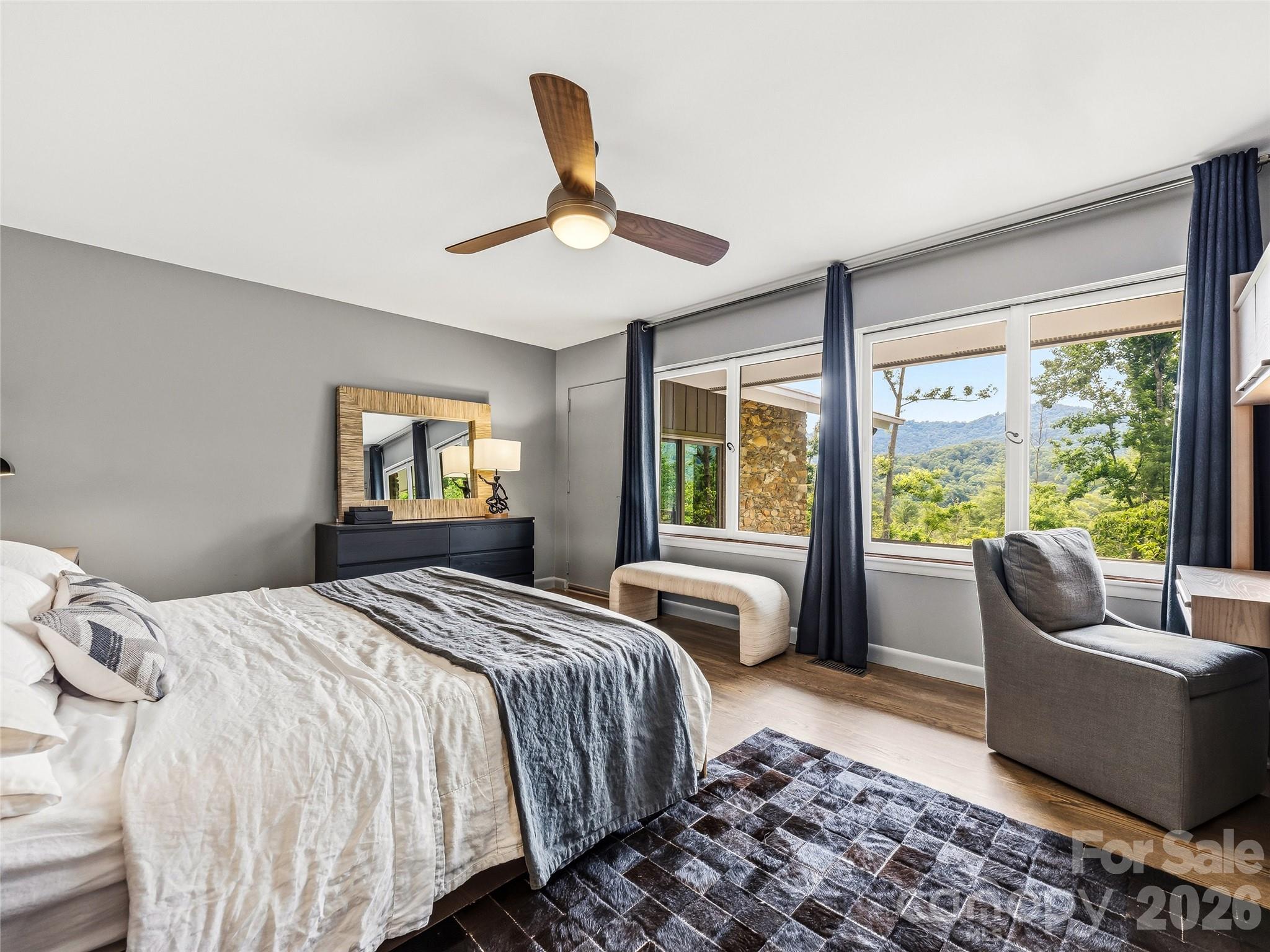 4 Kent Place — Asheville