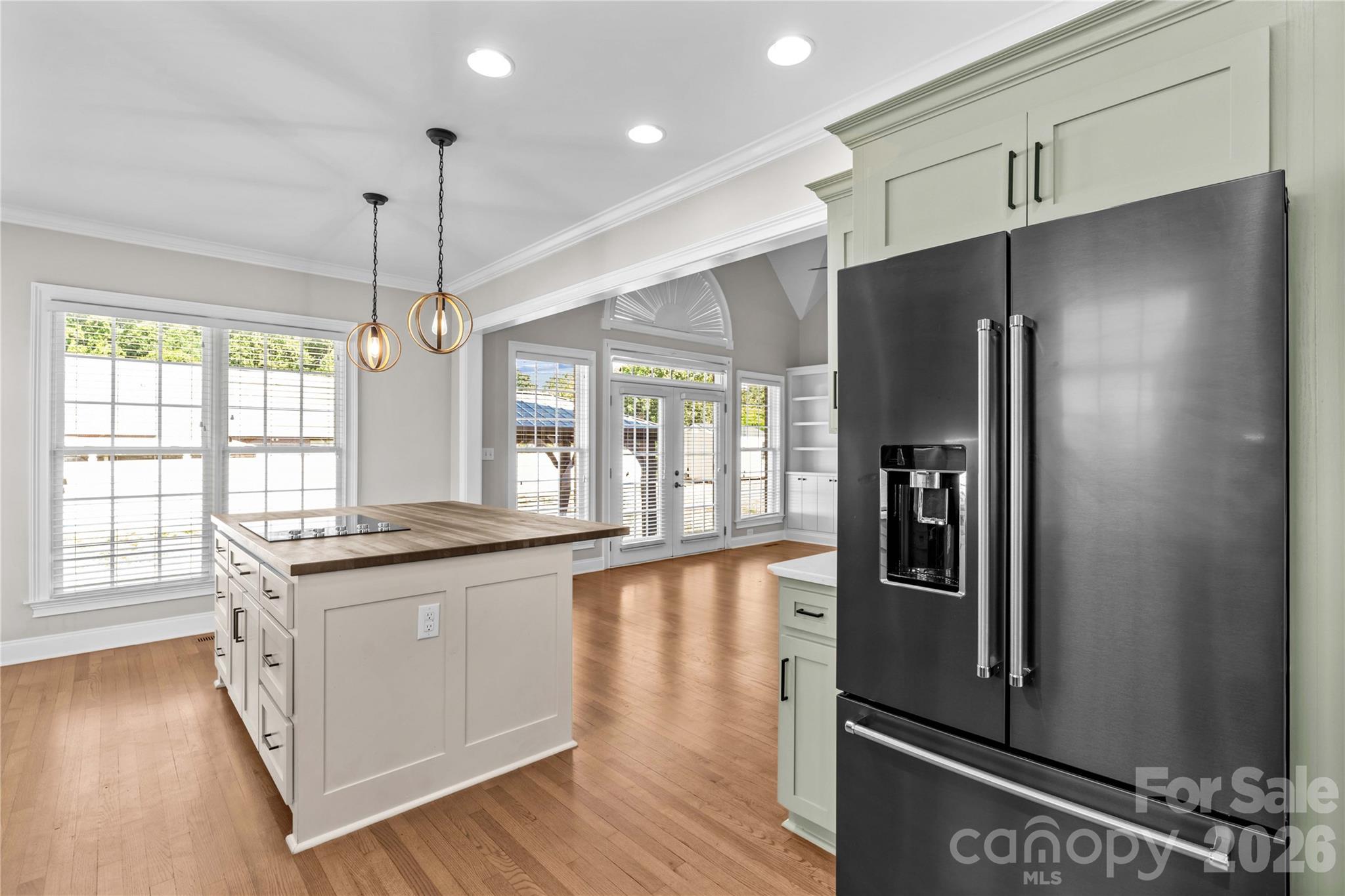 185 Upper Oak Drive — Statesville