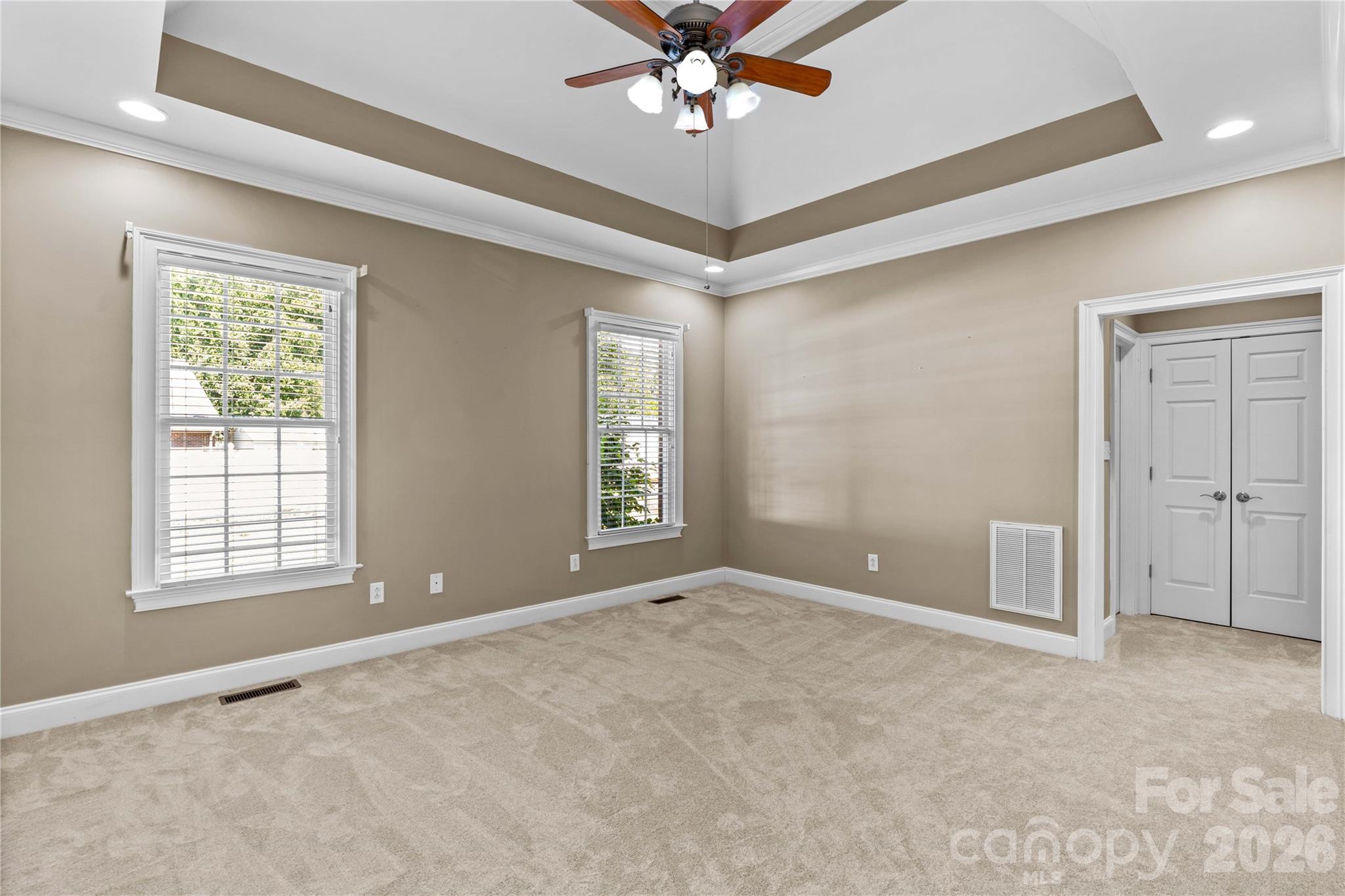 185 Upper Oak Drive — Statesville