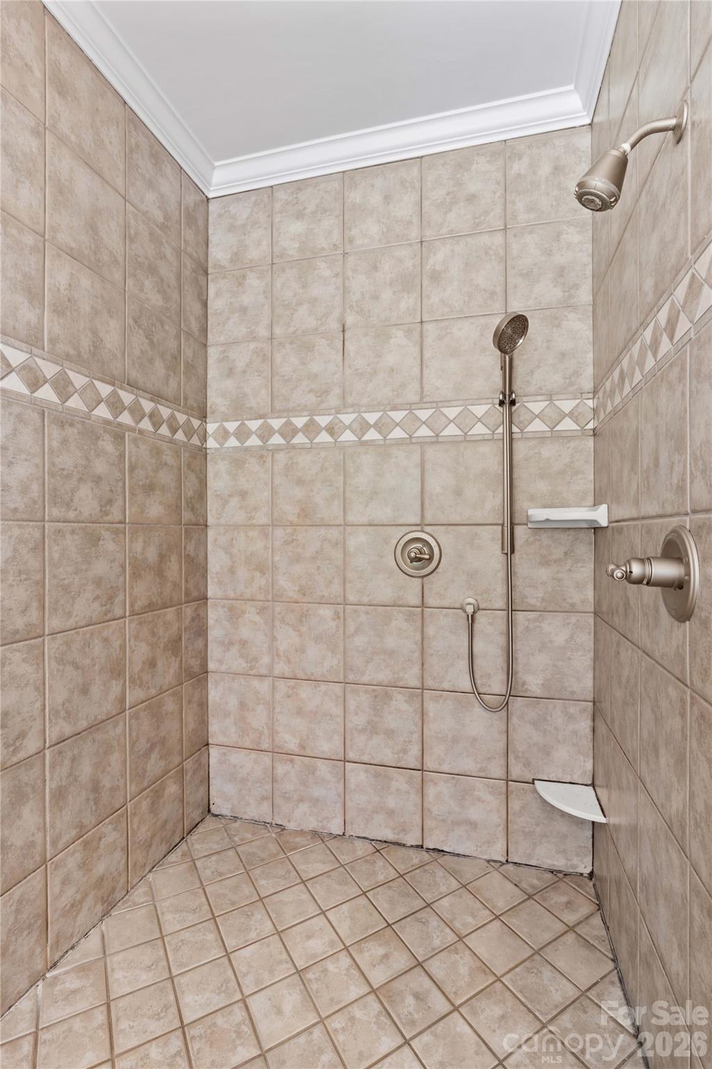 185 Upper Oak Drive — Statesville