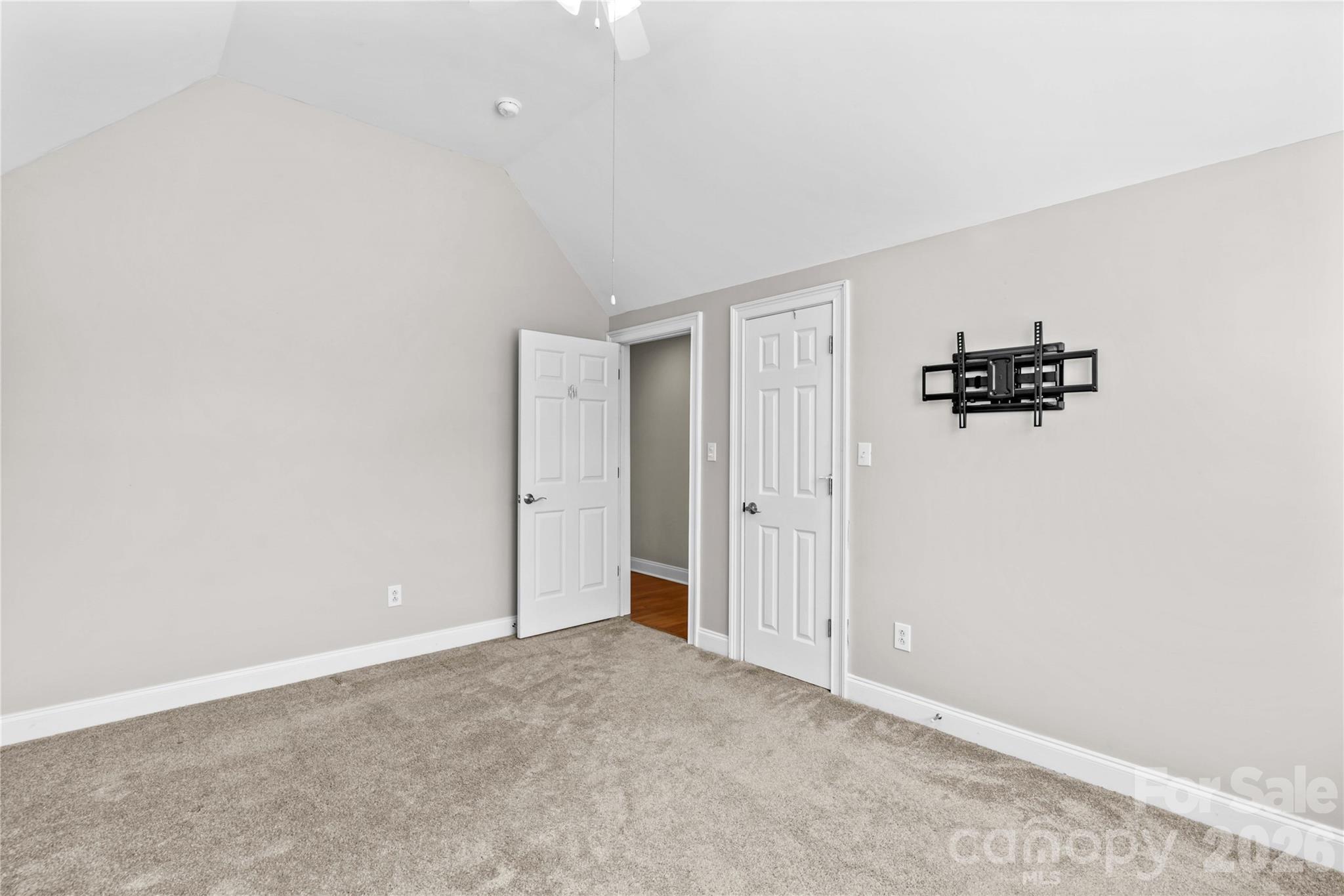 185 Upper Oak Drive — Statesville