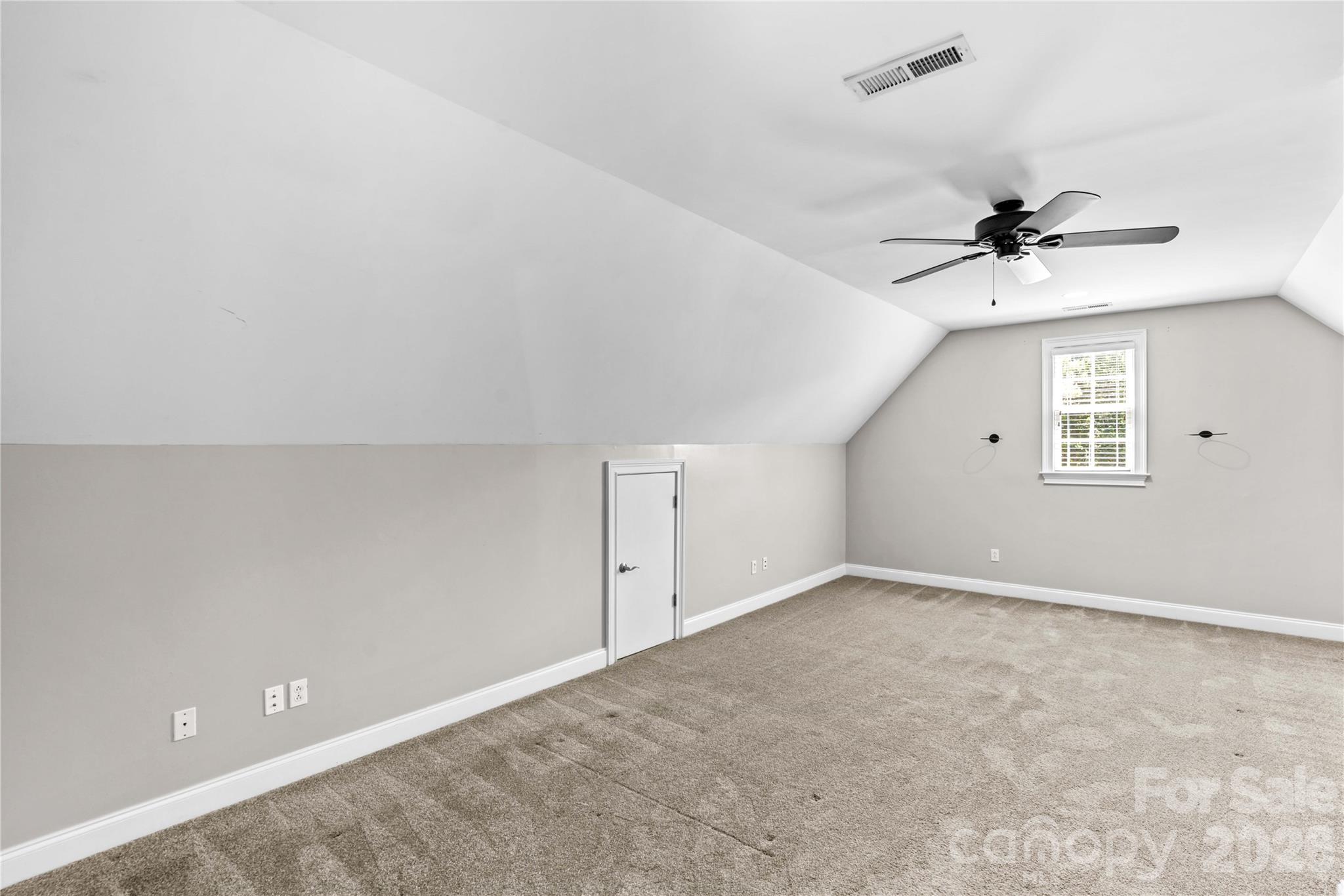 185 Upper Oak Drive — Statesville