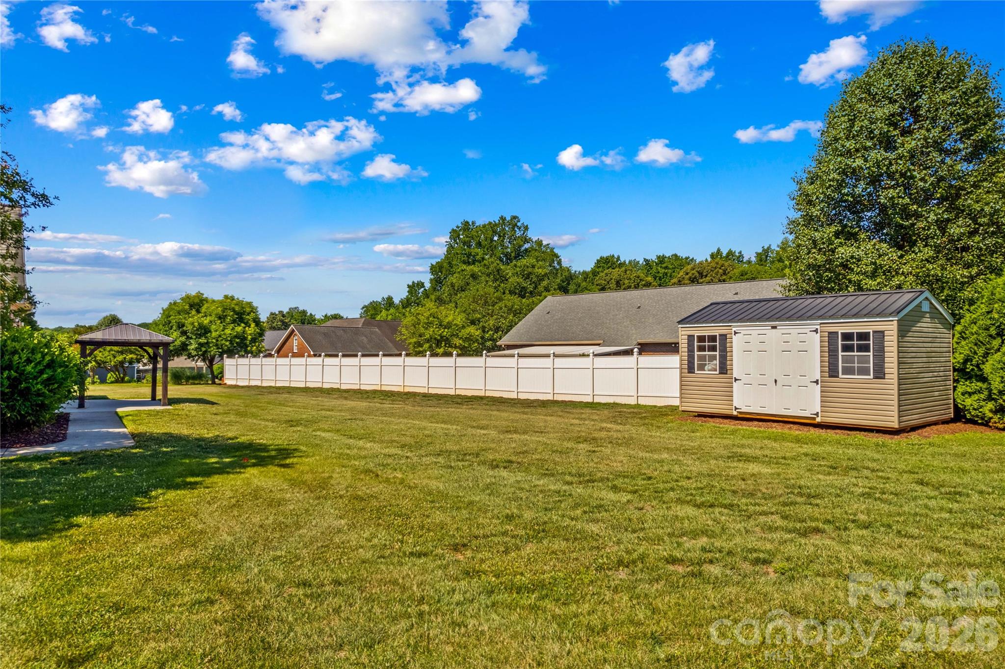 185 Upper Oak Drive — Statesville