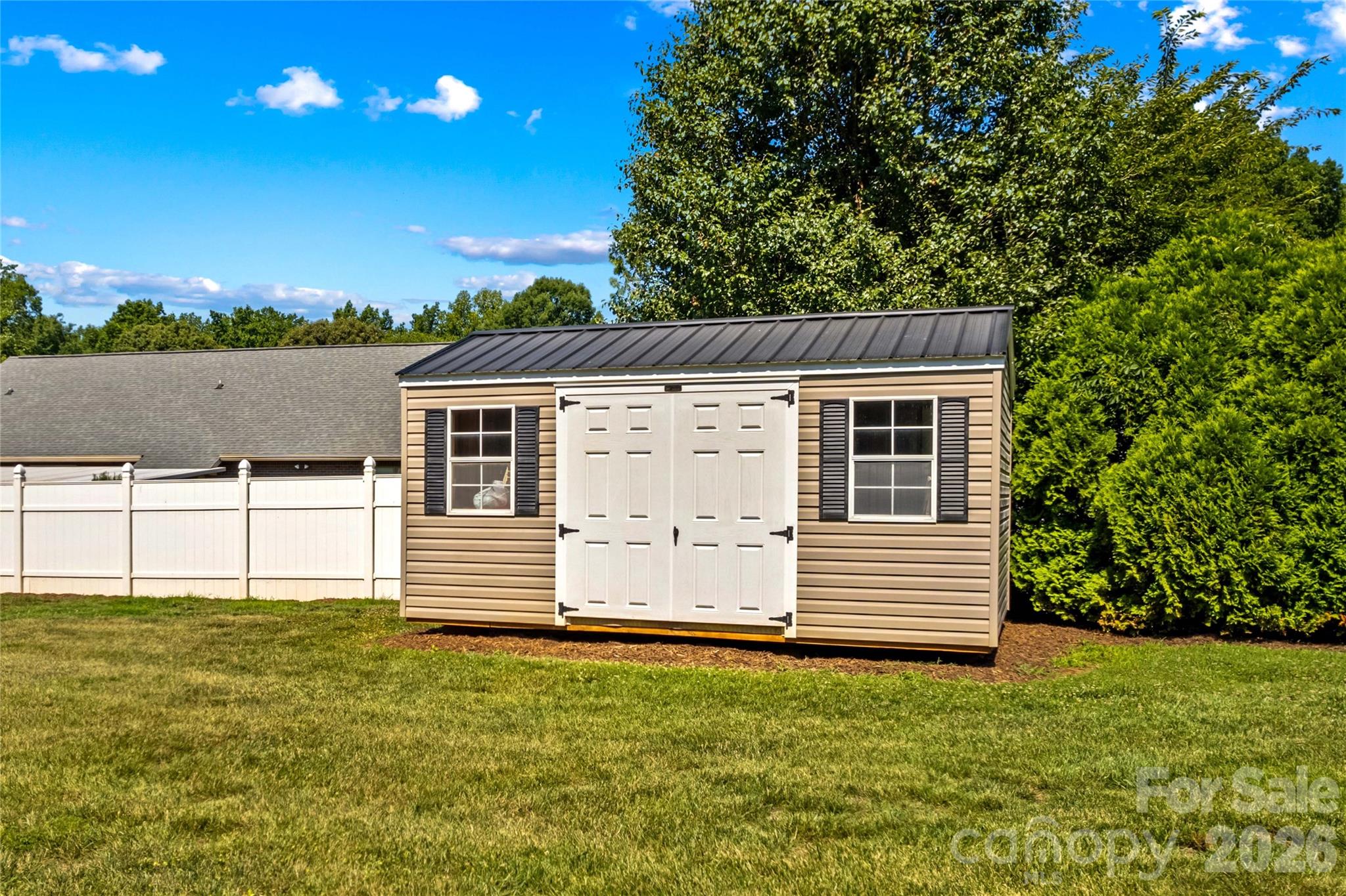 185 Upper Oak Drive — Statesville