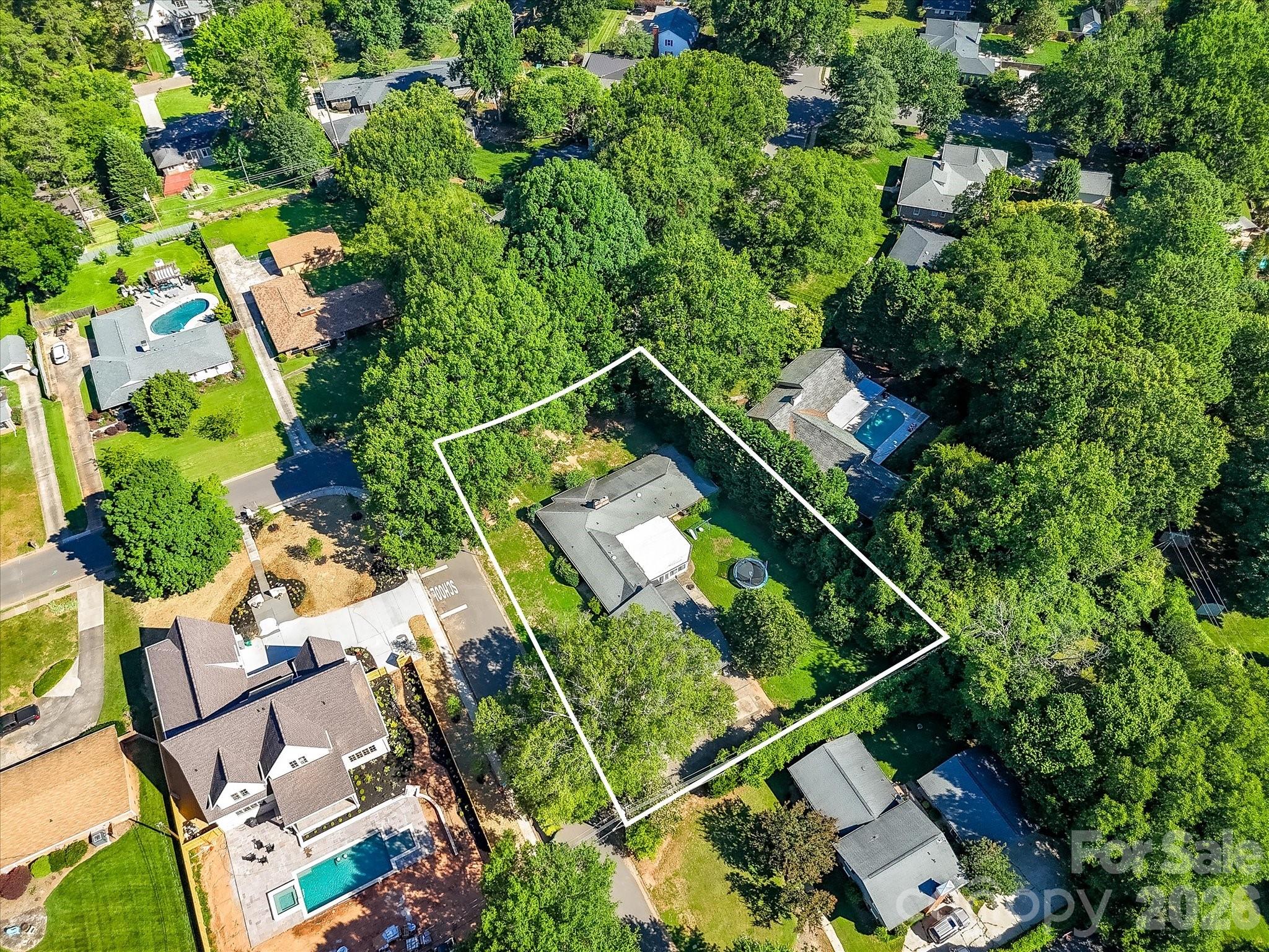 827 Lansdowne Road — Charlotte
