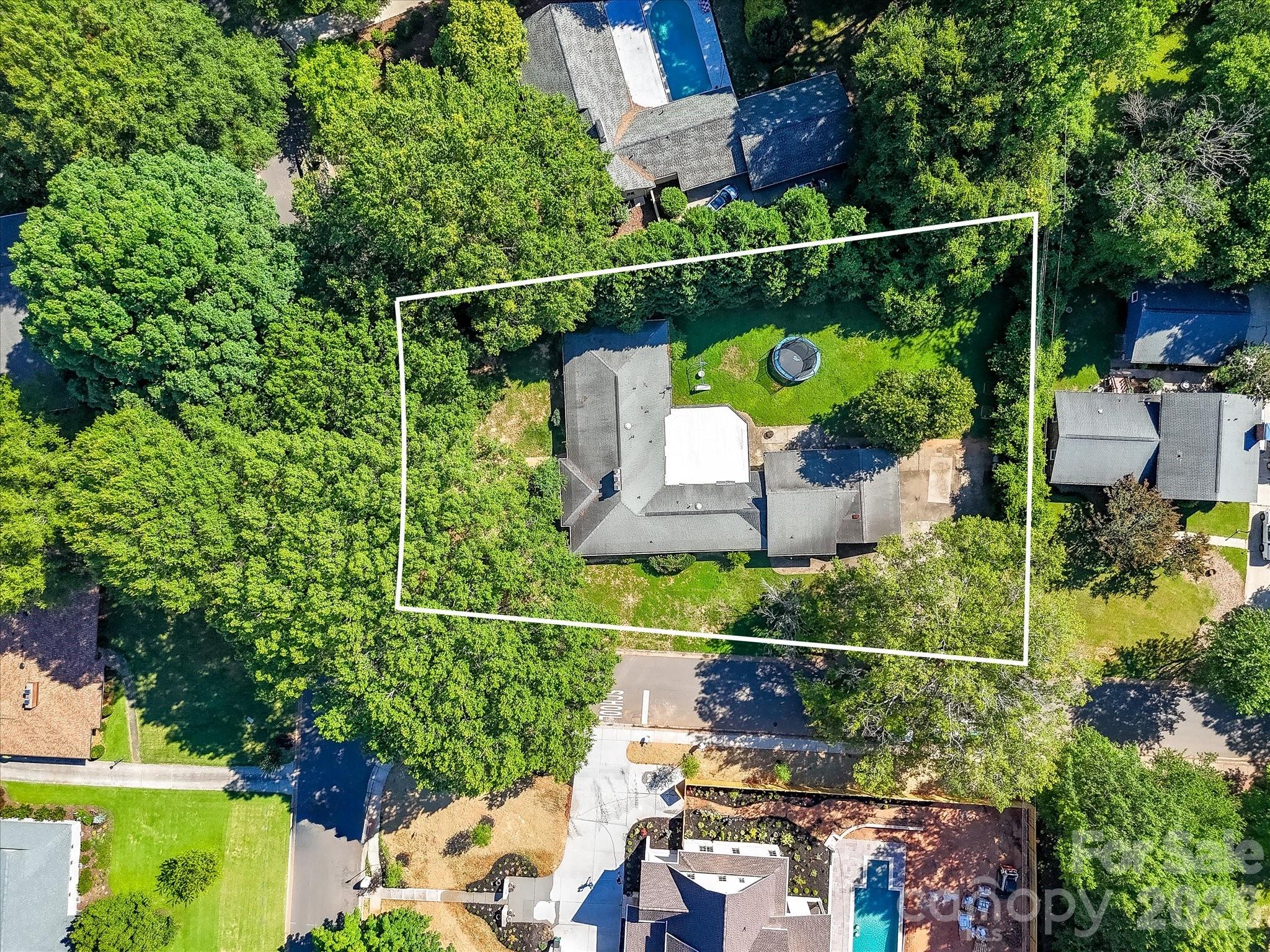 827 Lansdowne Road — Charlotte