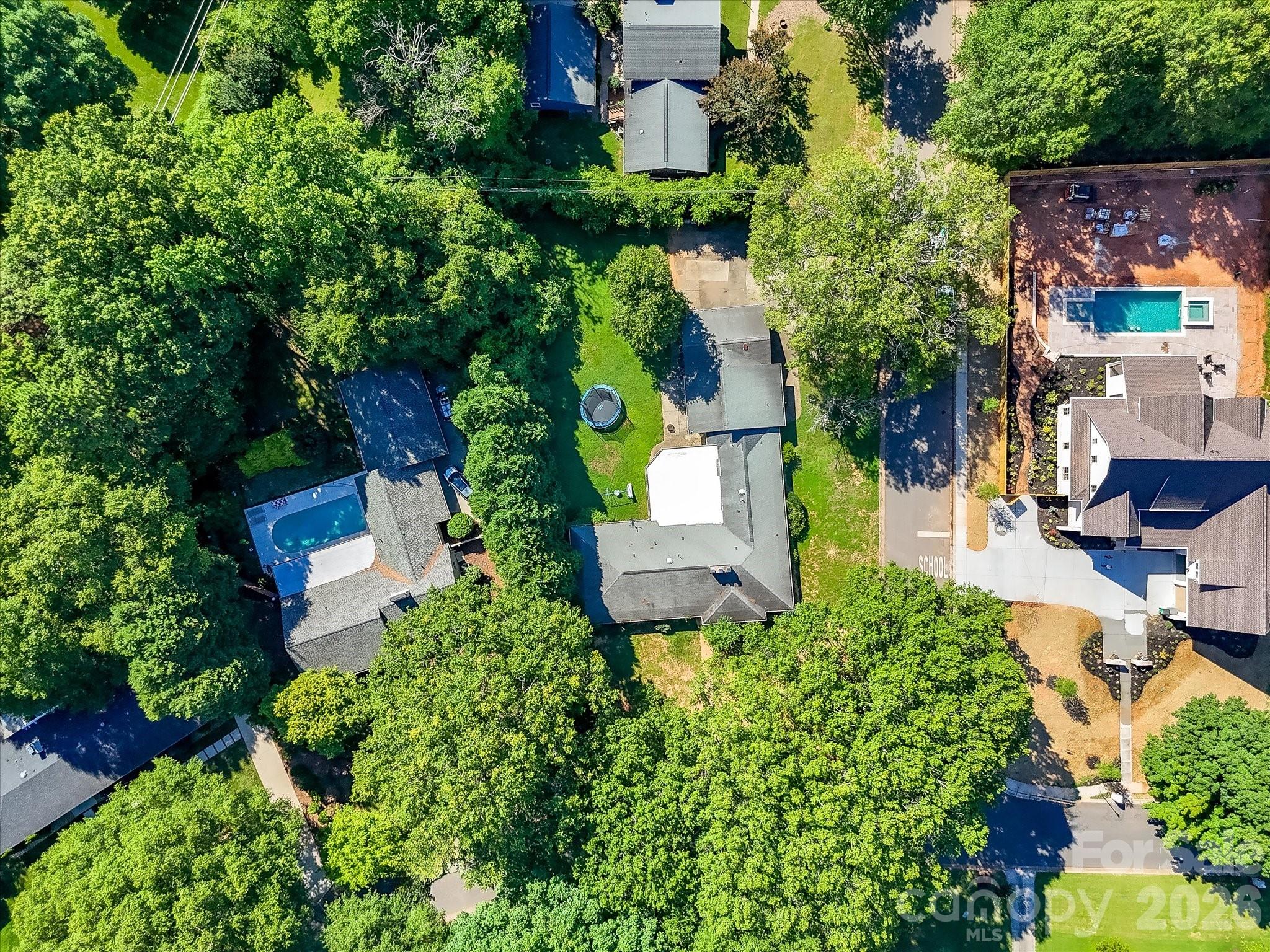 827 Lansdowne Road — Charlotte