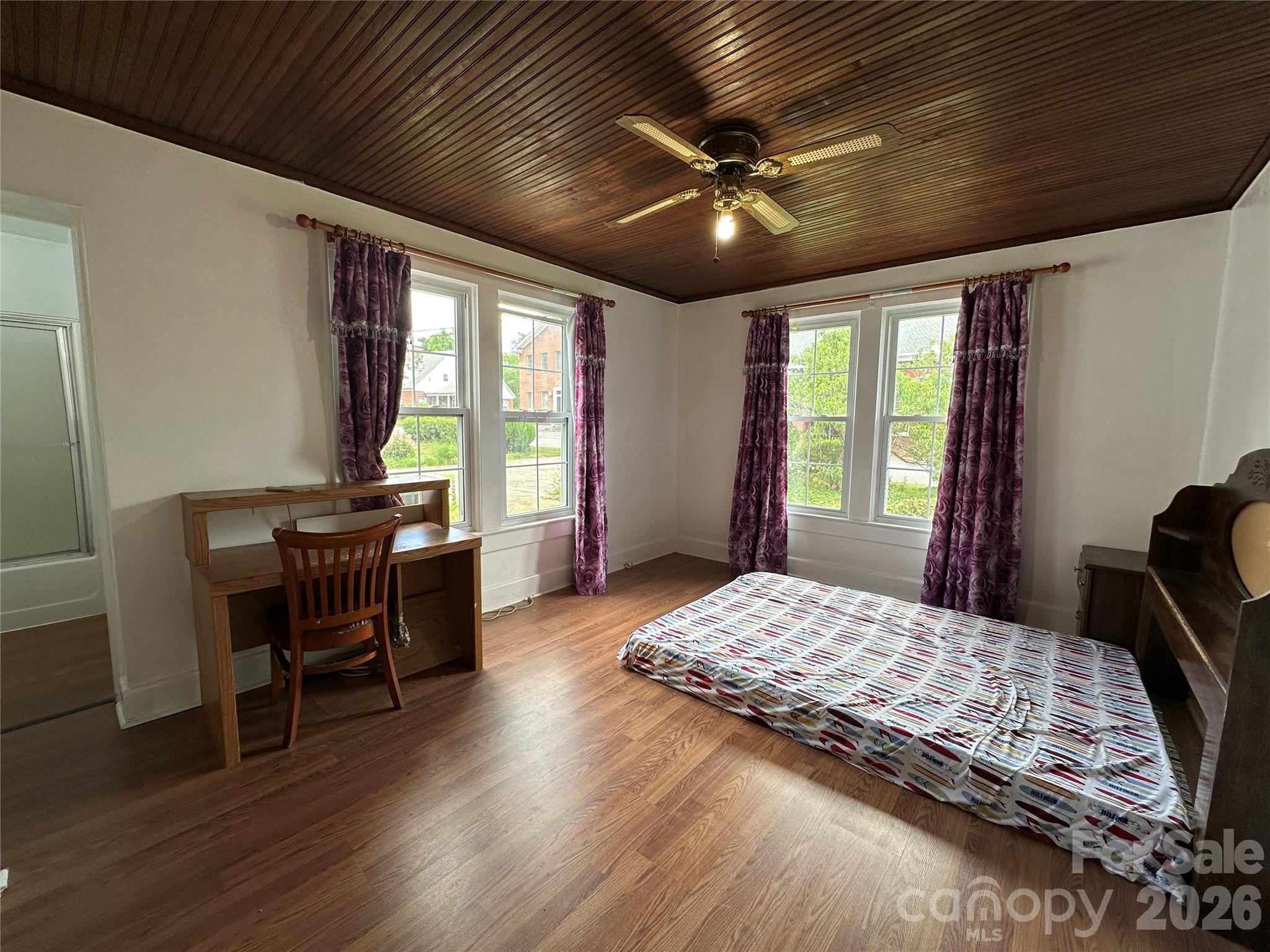 502 Connelly Springs Road SW — Lenoir