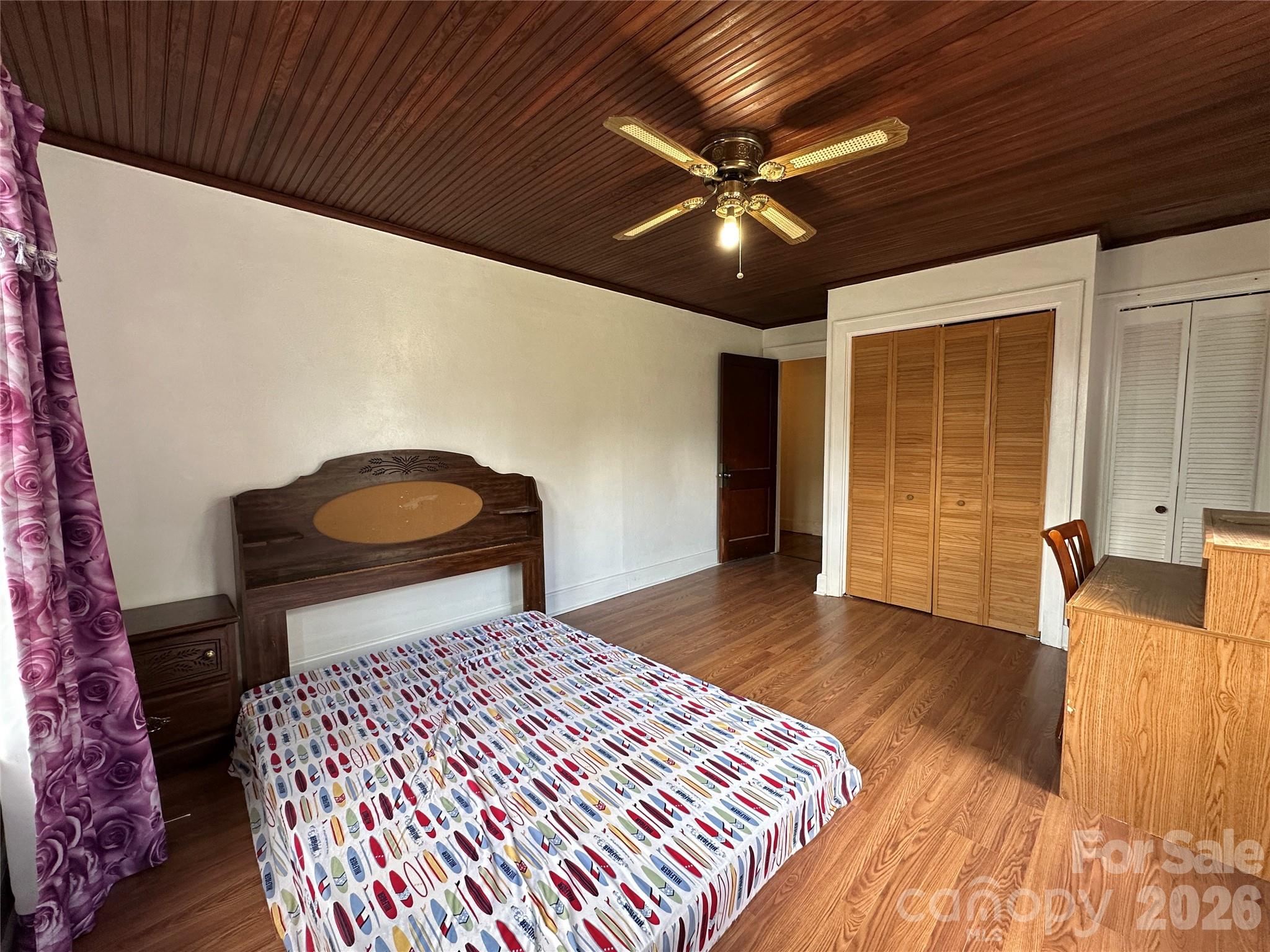 502 Connelly Springs Road SW — Lenoir