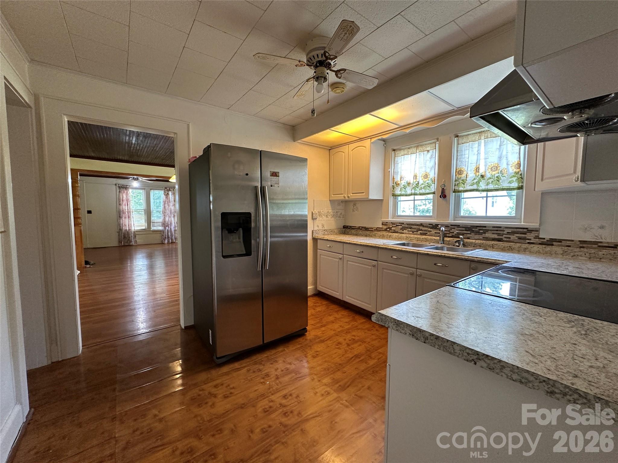 502 Connelly Springs Road SW — Lenoir