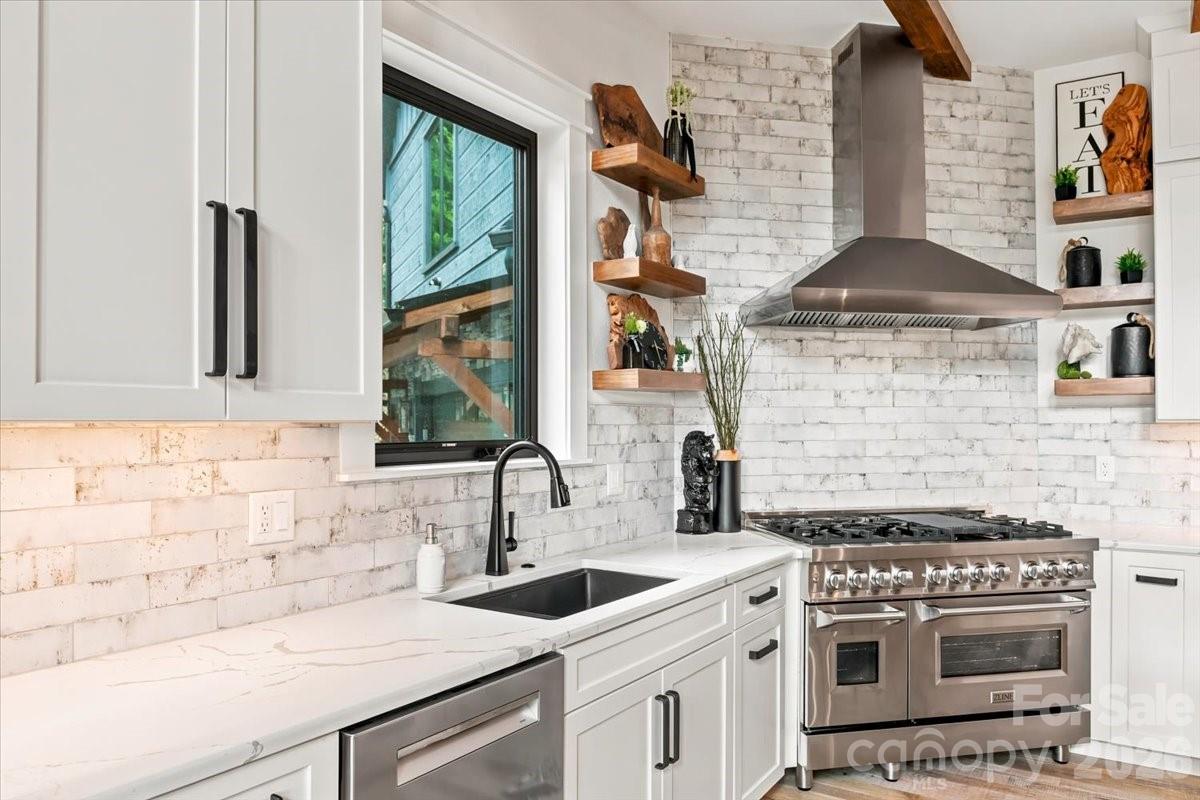 241 Ataya Trail — Maggie Valley
