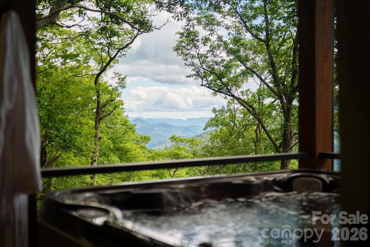 241 Ataya Trail — Maggie Valley