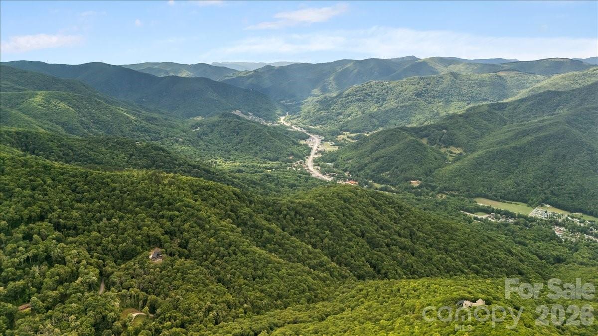 241 Ataya Trail — Maggie Valley