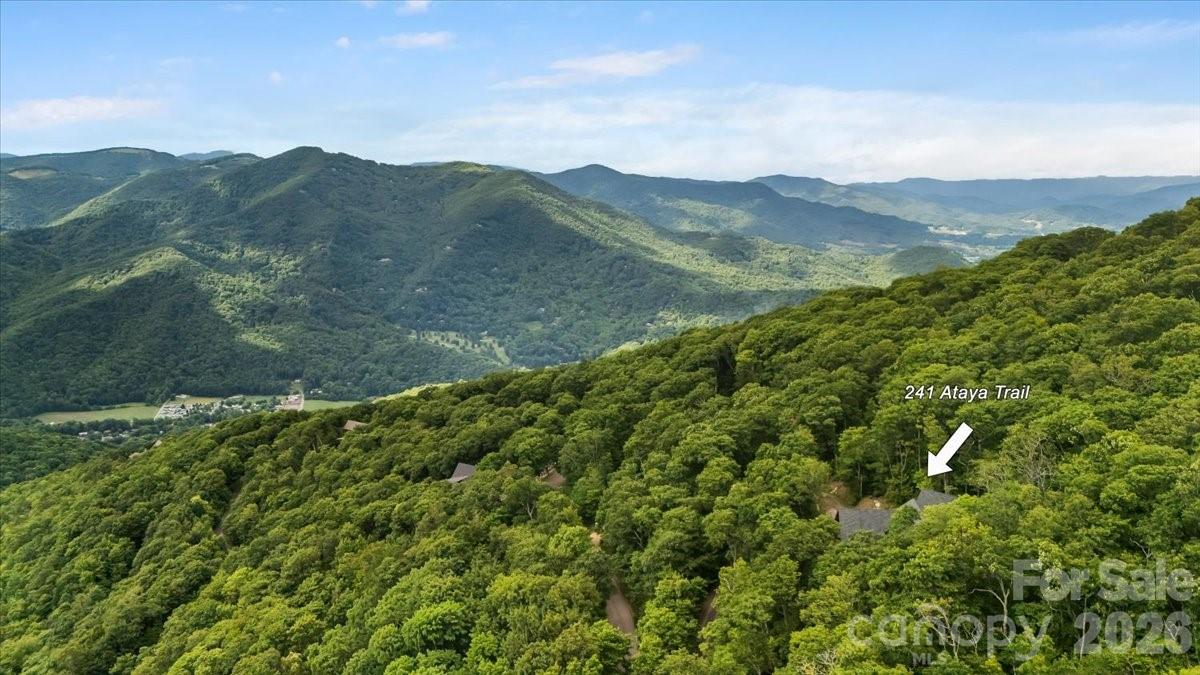 241 Ataya Trail — Maggie Valley