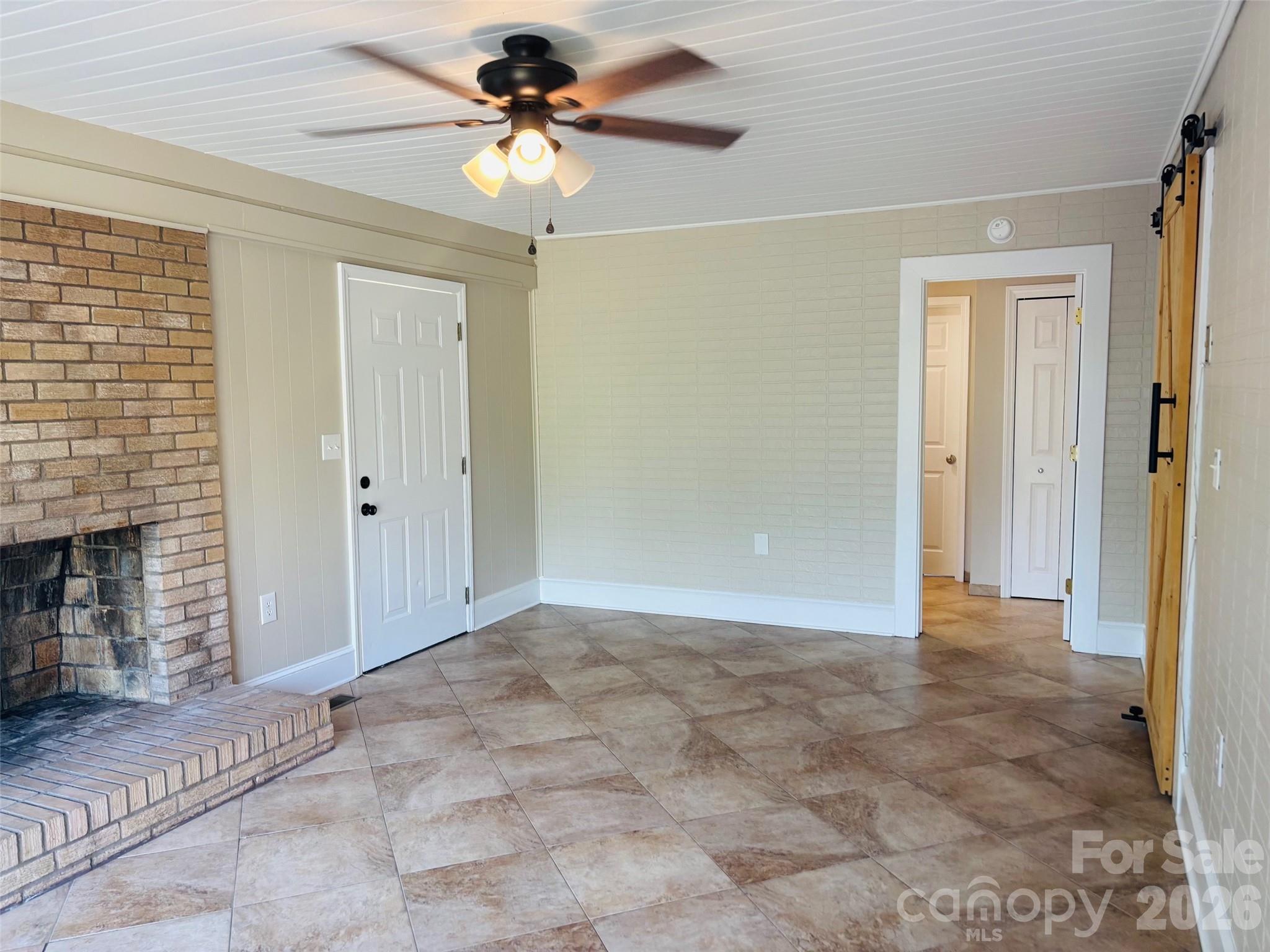 168 Collins Avenue — Forest City