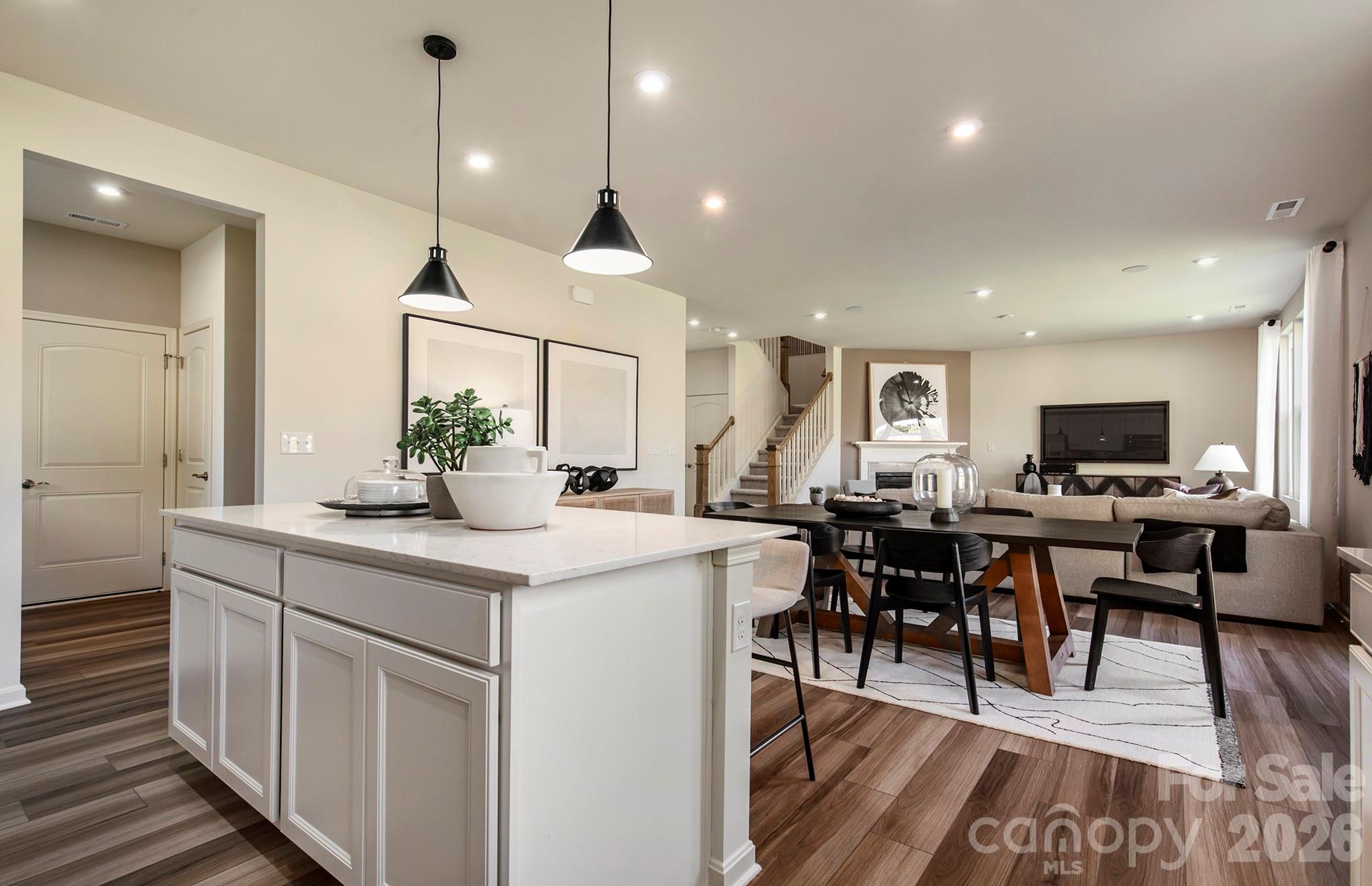 980 Kinship Drive — Lancaster