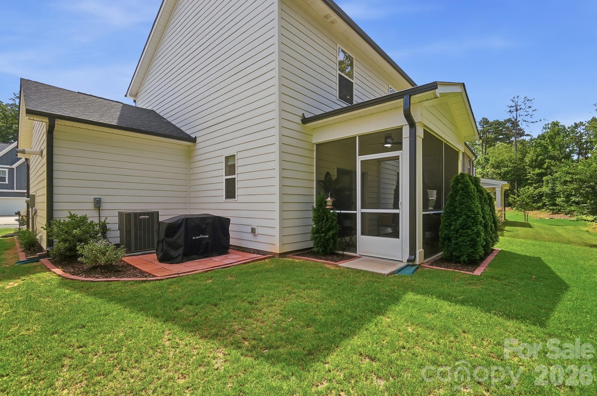 8205 Franklin Trail Street — Mint Hill