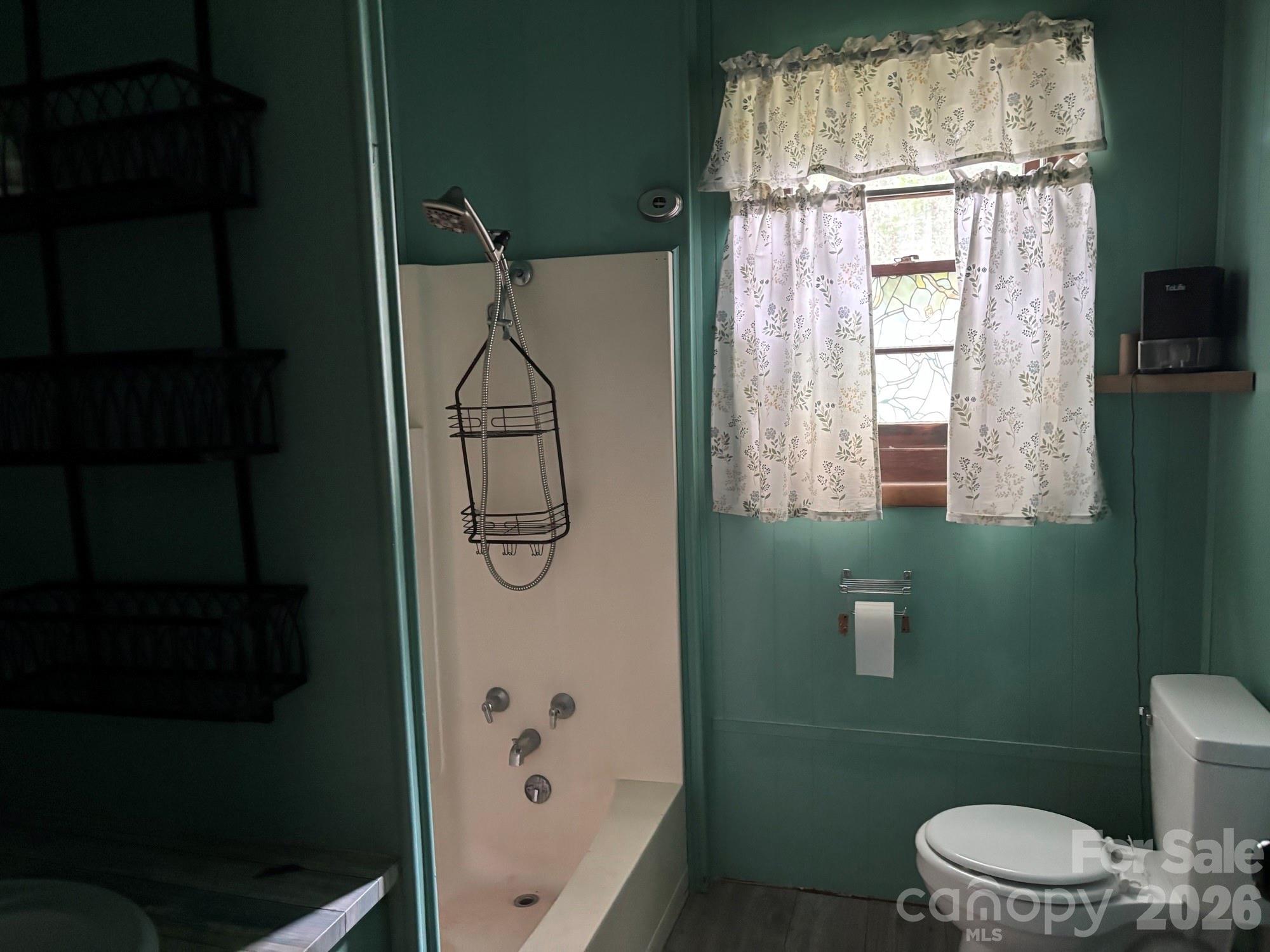 86 Jack Sullins Road — Spruce Pine