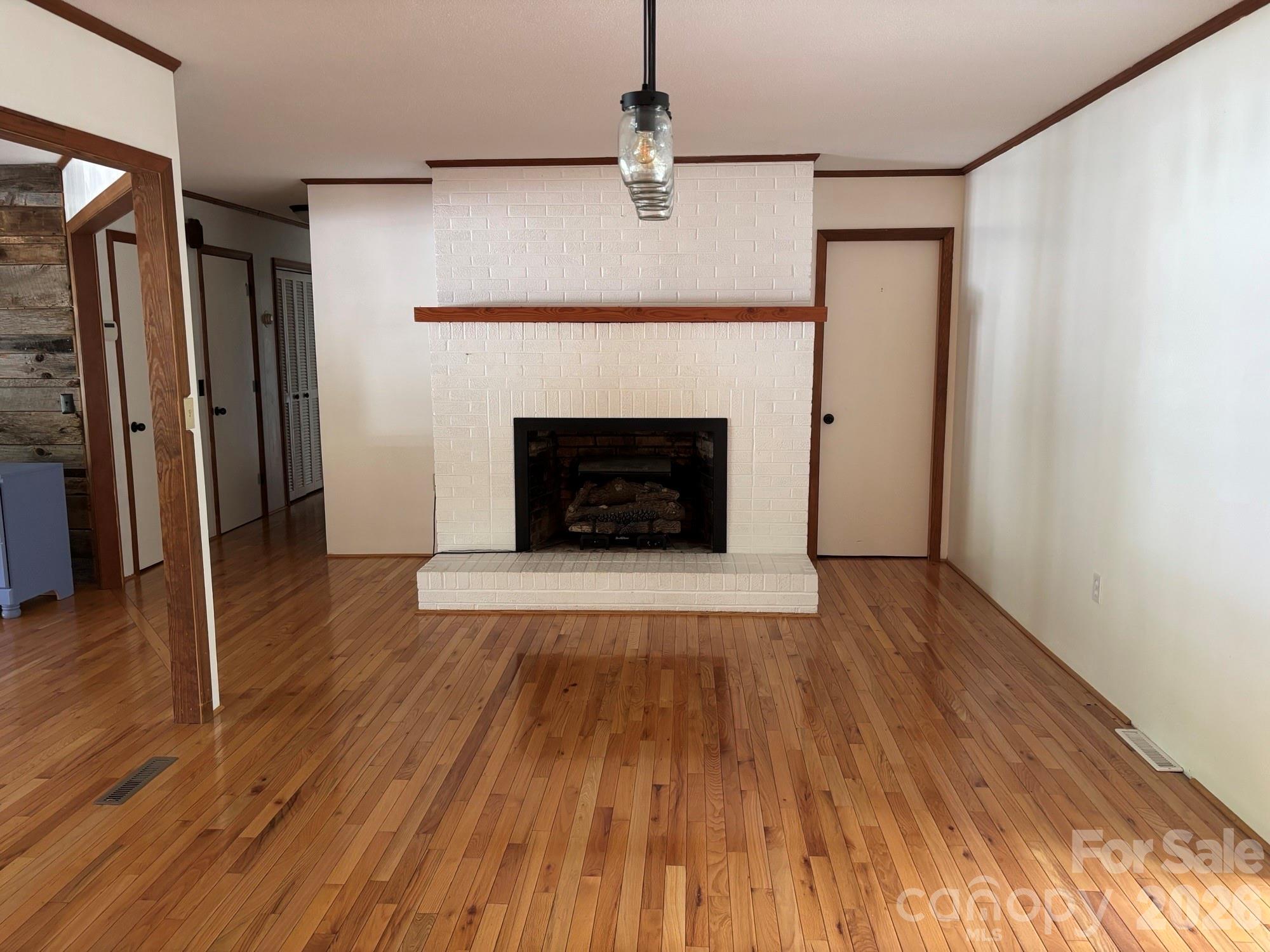 86 Jack Sullins Road — Spruce Pine
