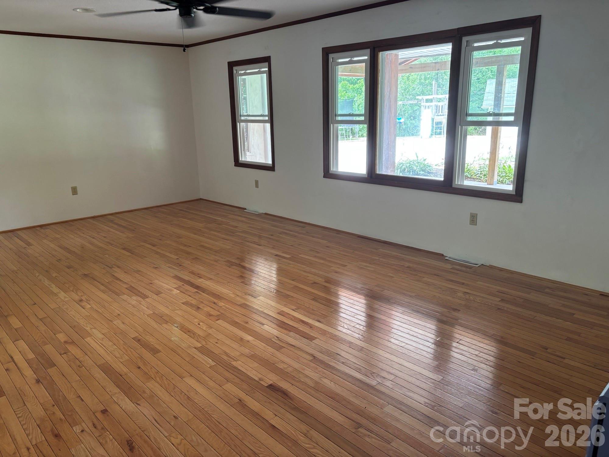 86 Jack Sullins Road — Spruce Pine